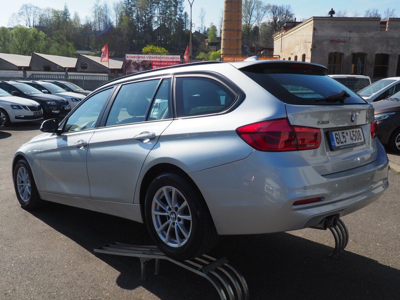 BMW Řada 3, 320D xDrive, A/T - fotka 2
