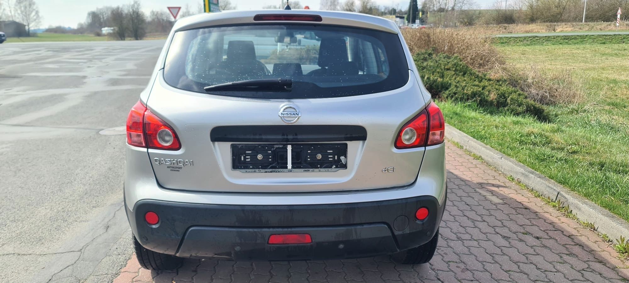 Nissan Qashqai, 1,5 DCI 78 kw 6 rychl..2008 - fotka 4