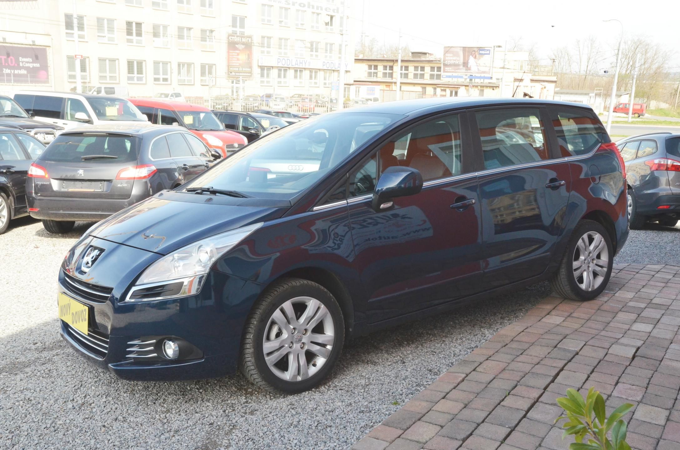 Peugeot 5008, 1.6 HDi 80kW AT / 7 MÍST - fotka 3