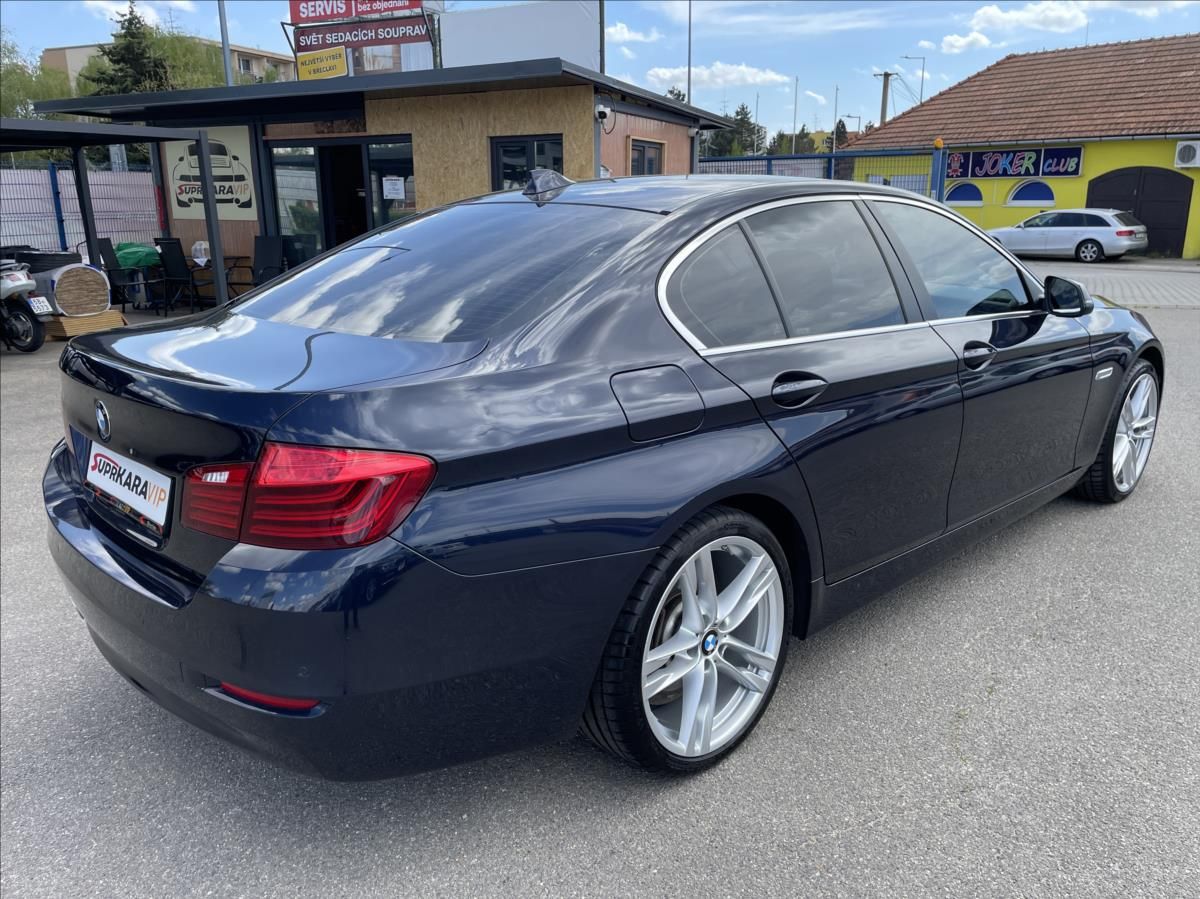 BMW Řada 5, 520d xDrive Xenon*Navi*Kamera - fotka 5