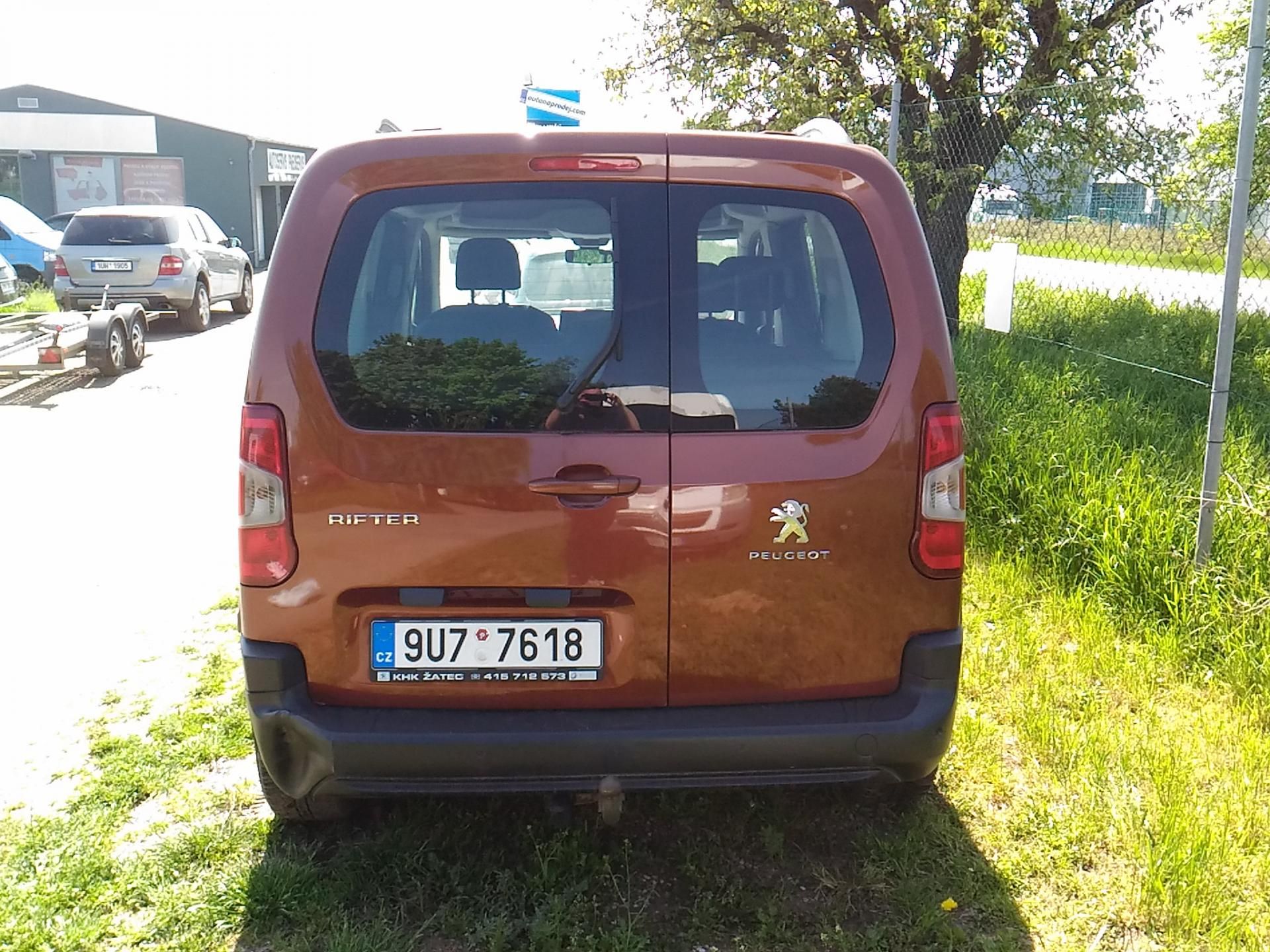 Peugeot Rifter, 1,5HDI,75KW,KLIMA,TAŽNÝ,SER.ČR - fotka 5