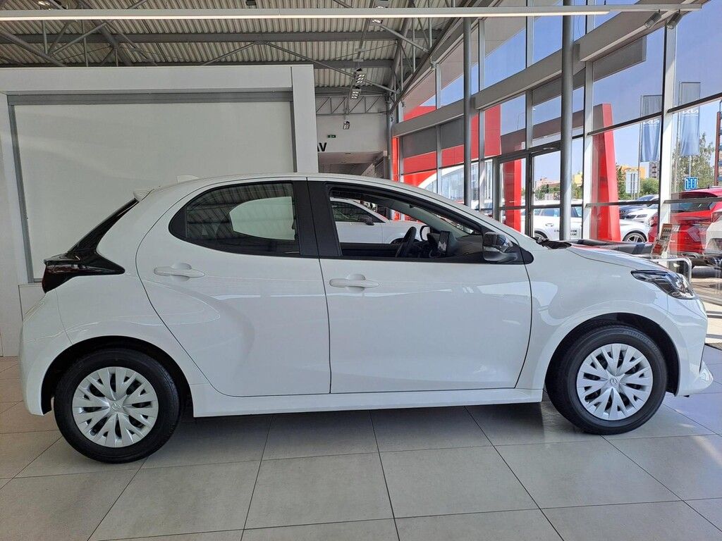 Mazda 2, 1,5 Hybrid - fotka 3