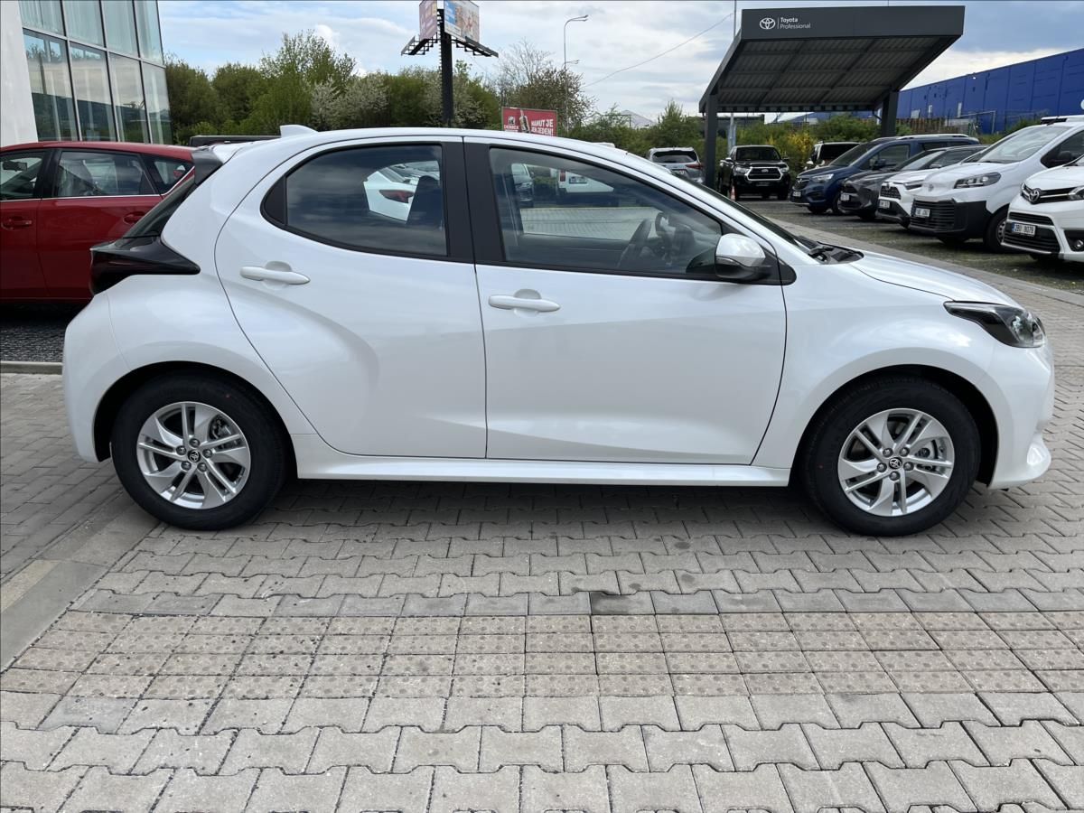 Toyota Yaris, 1,5 Yaris  HEV116  Comfort - fotka 5