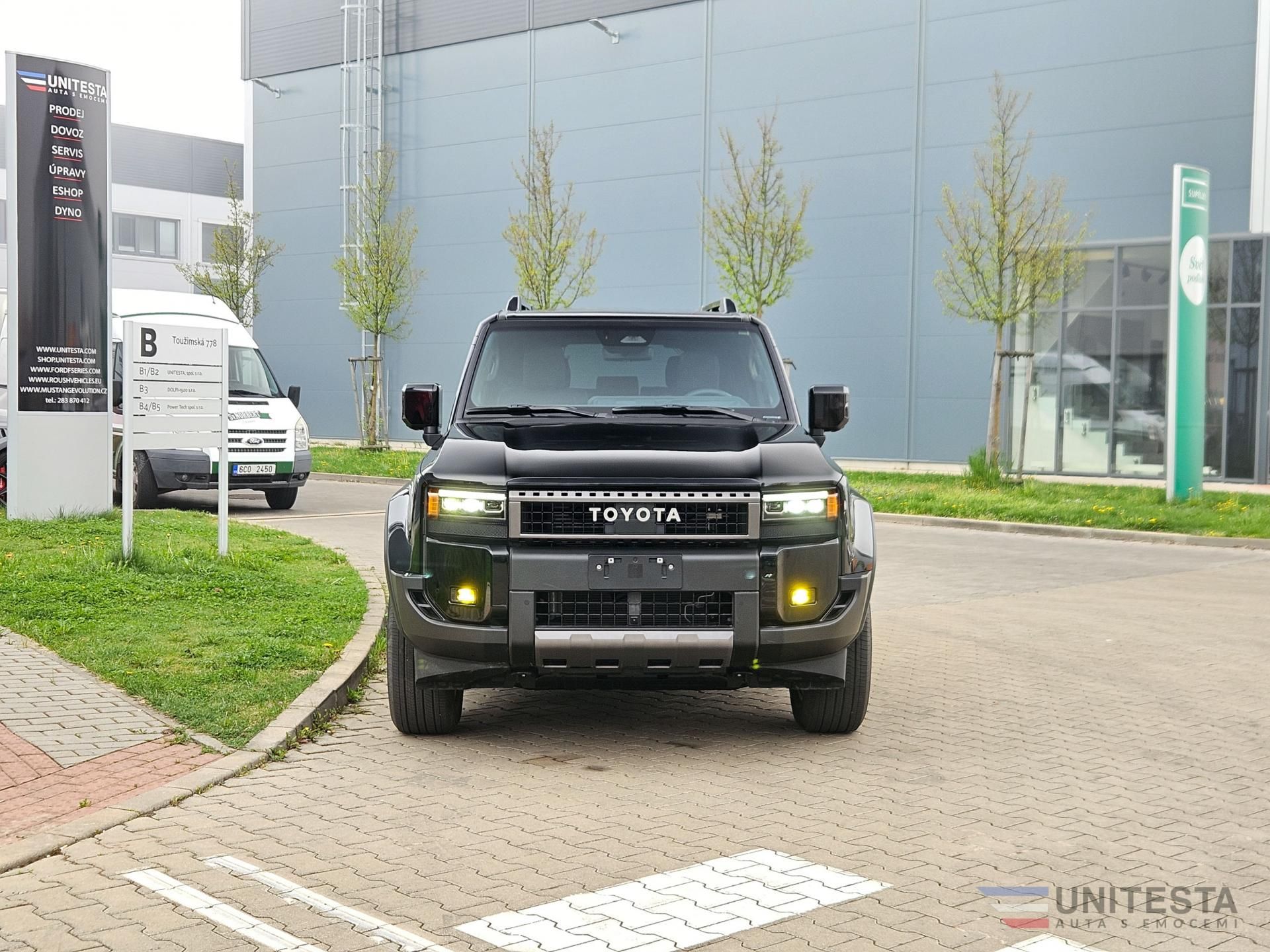 Toyota Land Cruiser, 2025 Land Criuser Premium - fotka 2