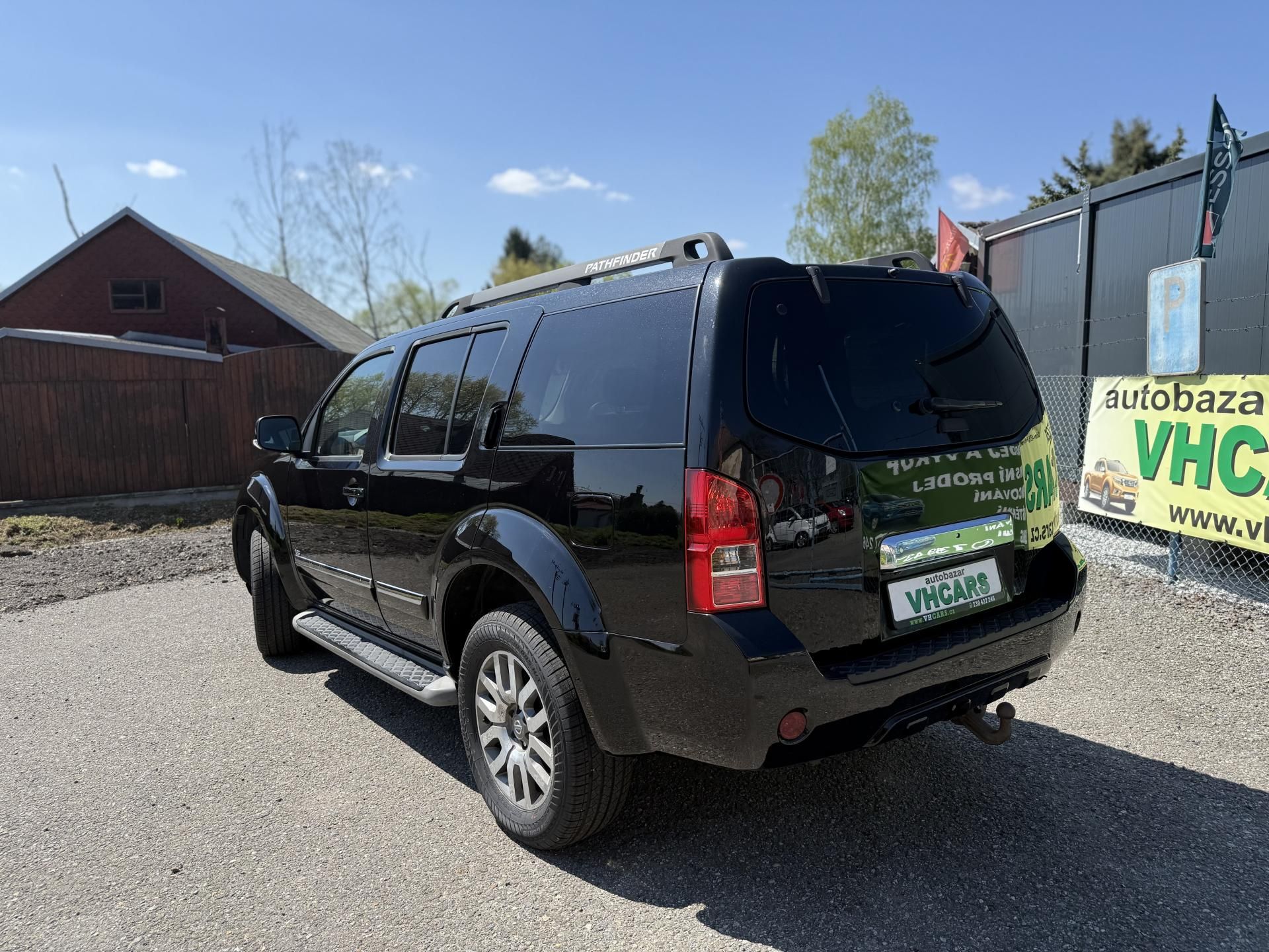 Nissan Pathfinder, 3,0dCi 170kW TAŽNÉ 3500KG - fotka 5