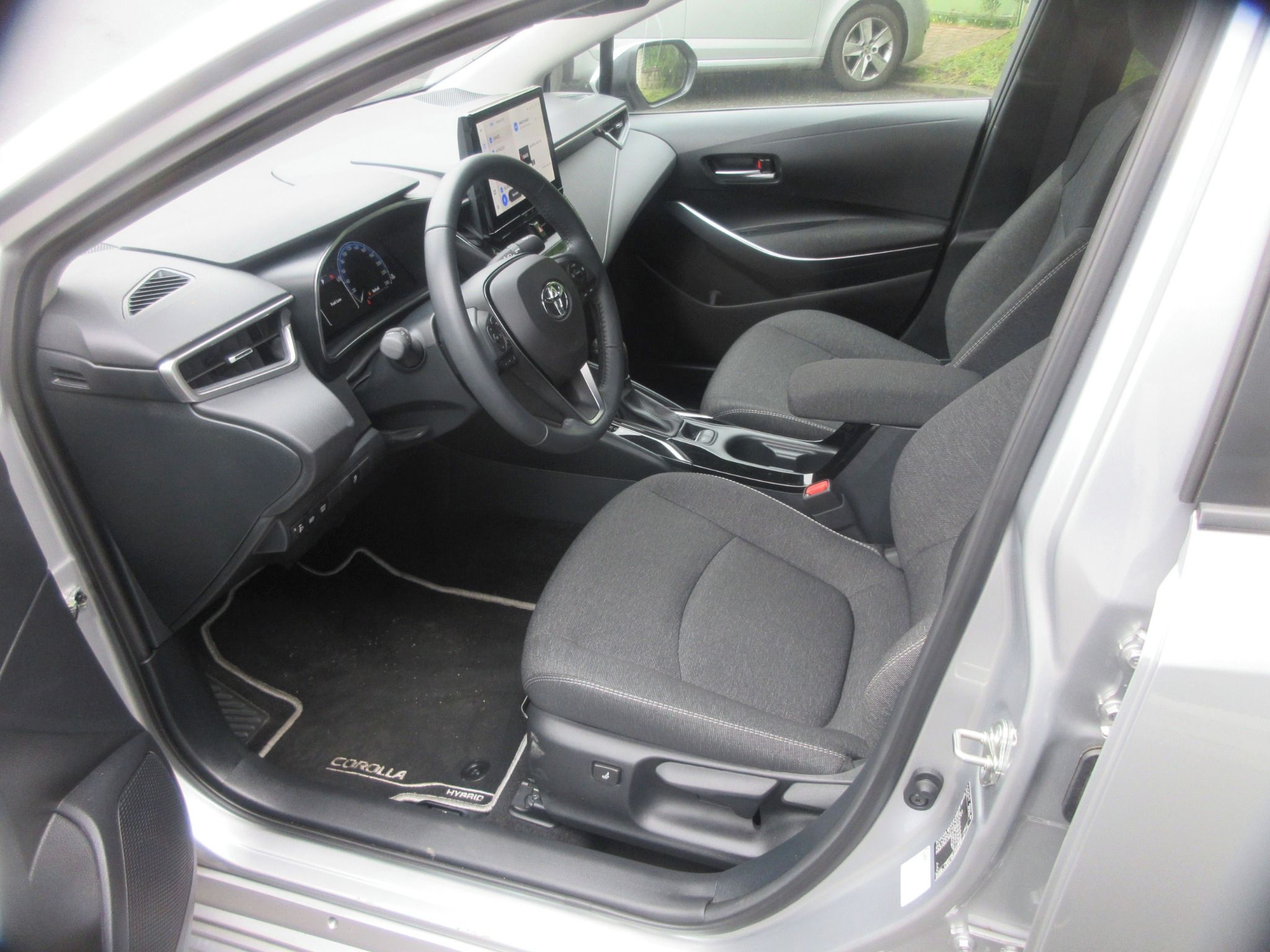 Toyota Corolla, TS 1.8 HEV - fotka 6
