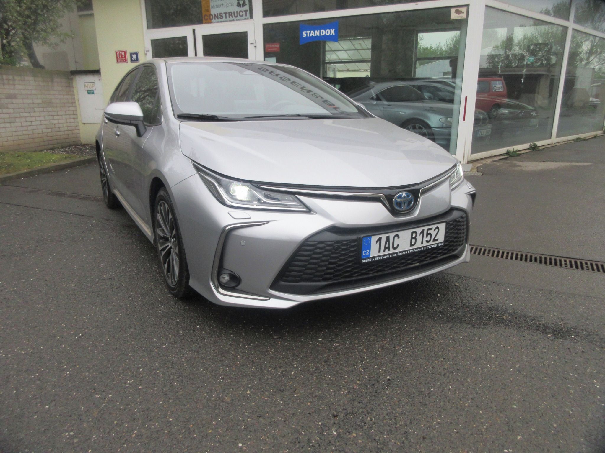 Toyota Corolla, TS 1.8 HEV - fotka 2