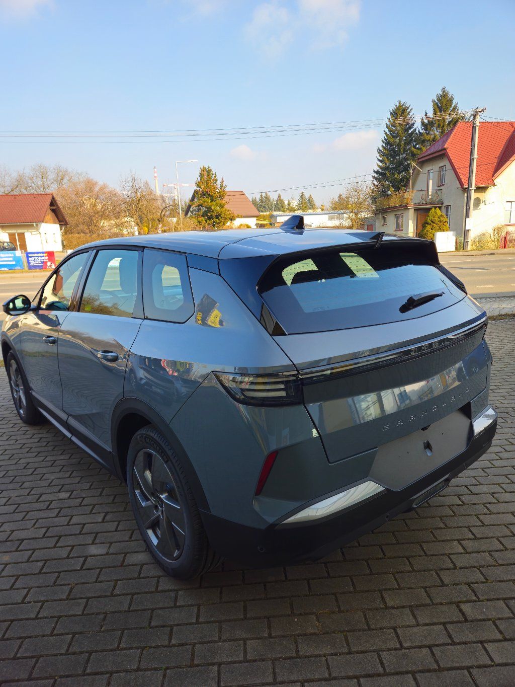Opel Grandland, EDITION HYBRID 1.2 - fotka 6