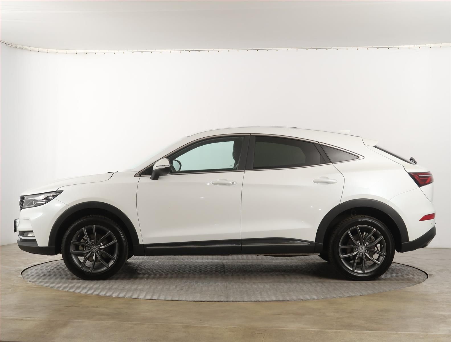 Dongfeng Fengon 5, 1.5 Turbo, Classic +, Automat - fotka 3