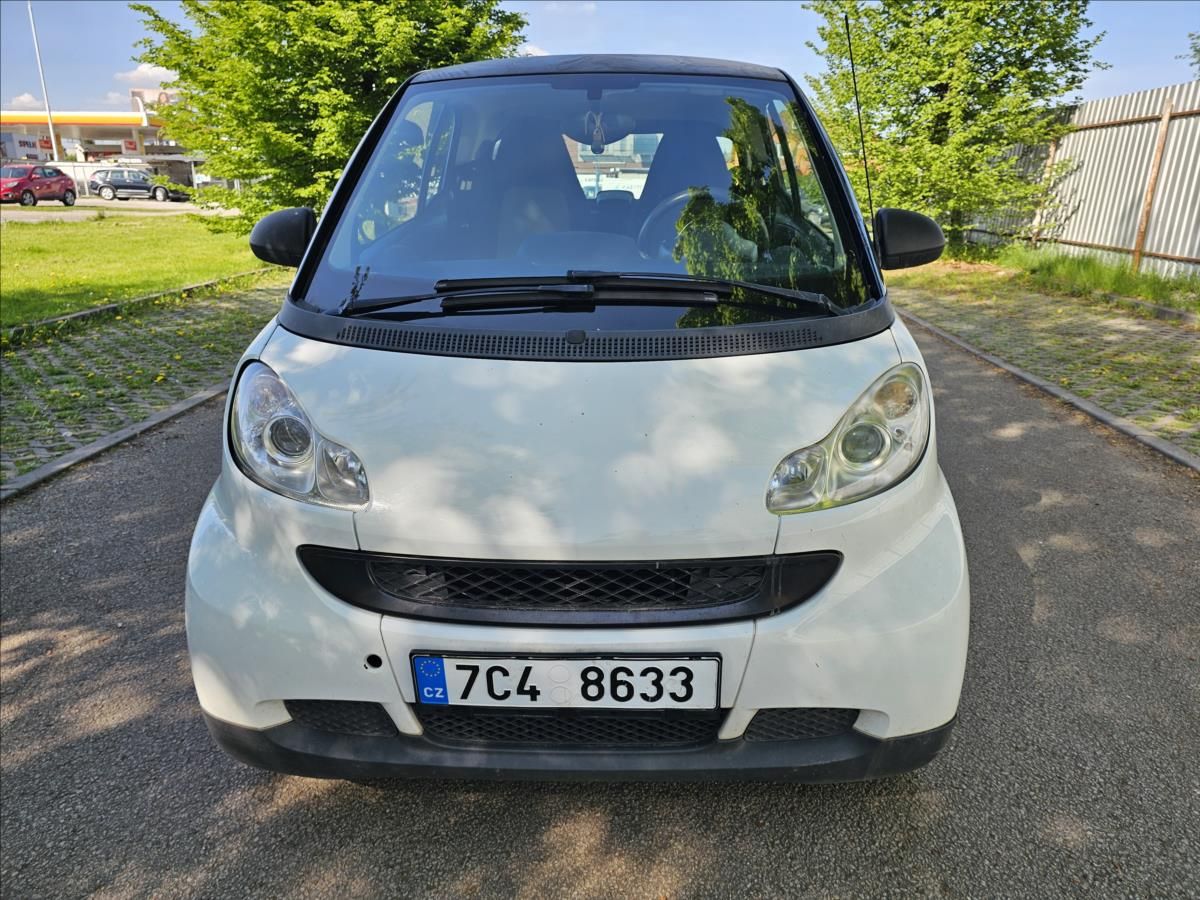 Smart Fortwo, 1,0 45kW micro hybrid drive pu - fotka 2