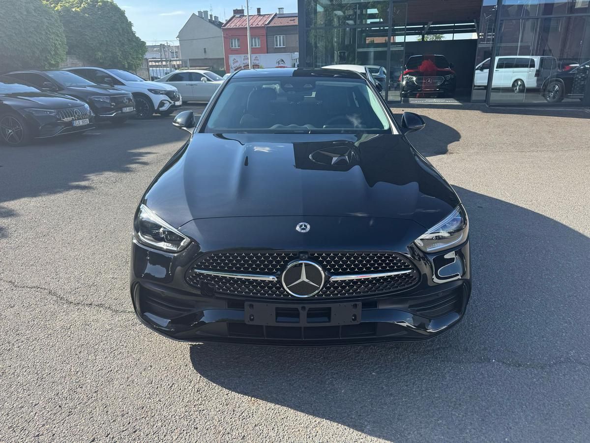 Mercedes-Benz Třídy C, C 220 d 4MATIC - fotka 2