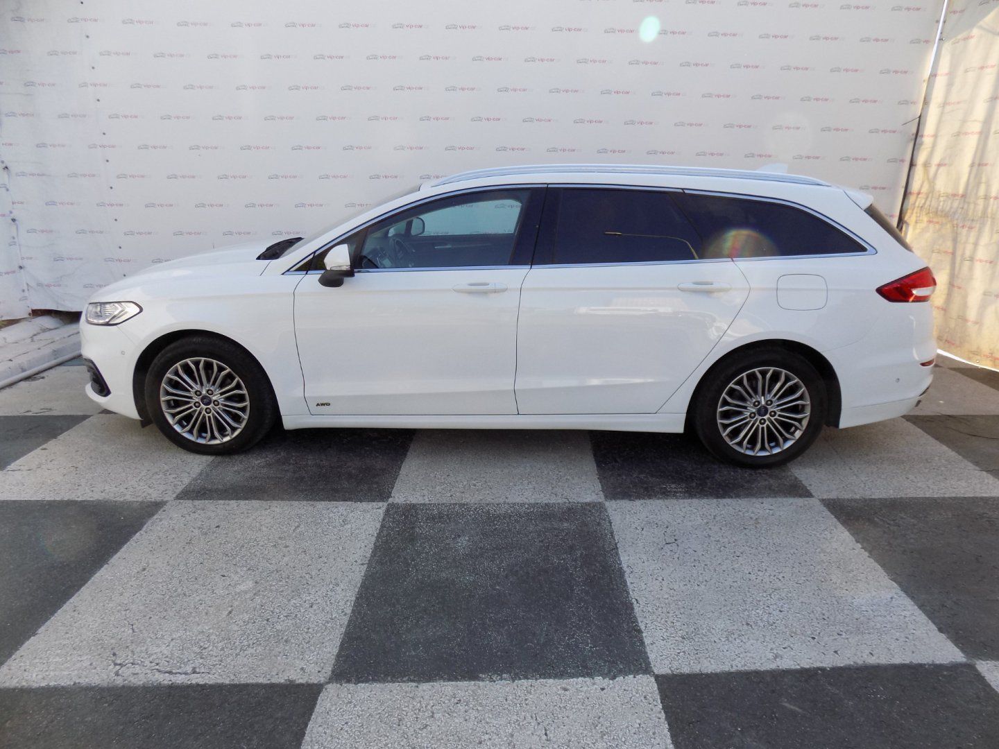 Ford Mondeo, 2.0TDCi/AWD/Titanium/AT/LED/ - fotka 2