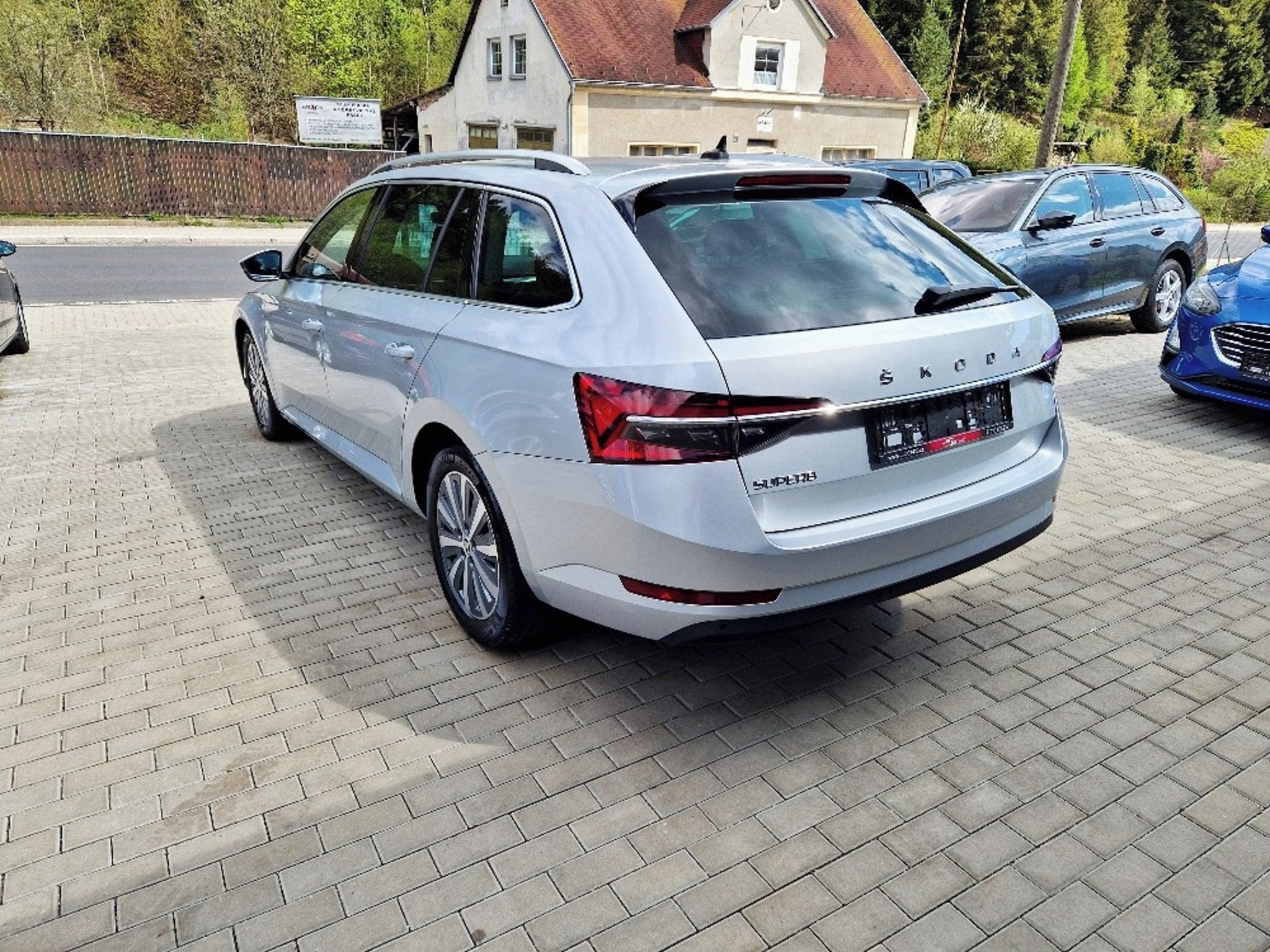 Škoda Superb, 2.0 TDi Style, 139 tis. km - fotka 3