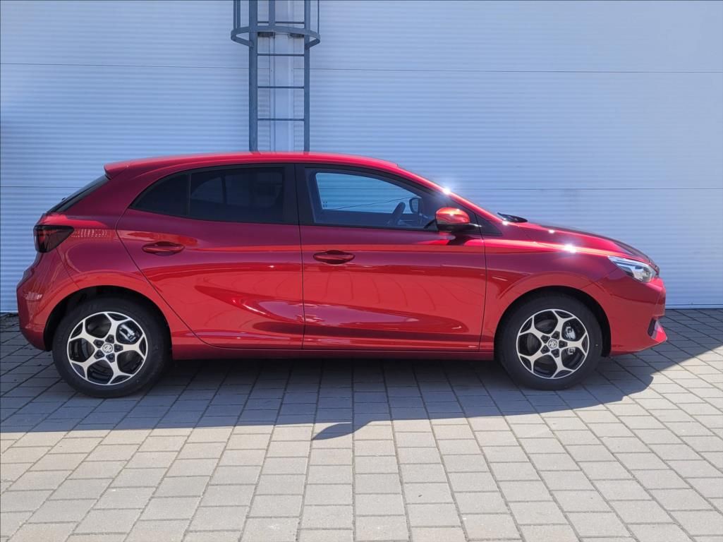 MG MG3, 1,5 Hybrid+ 195k AT 4x2 100kW+ - fotka 3