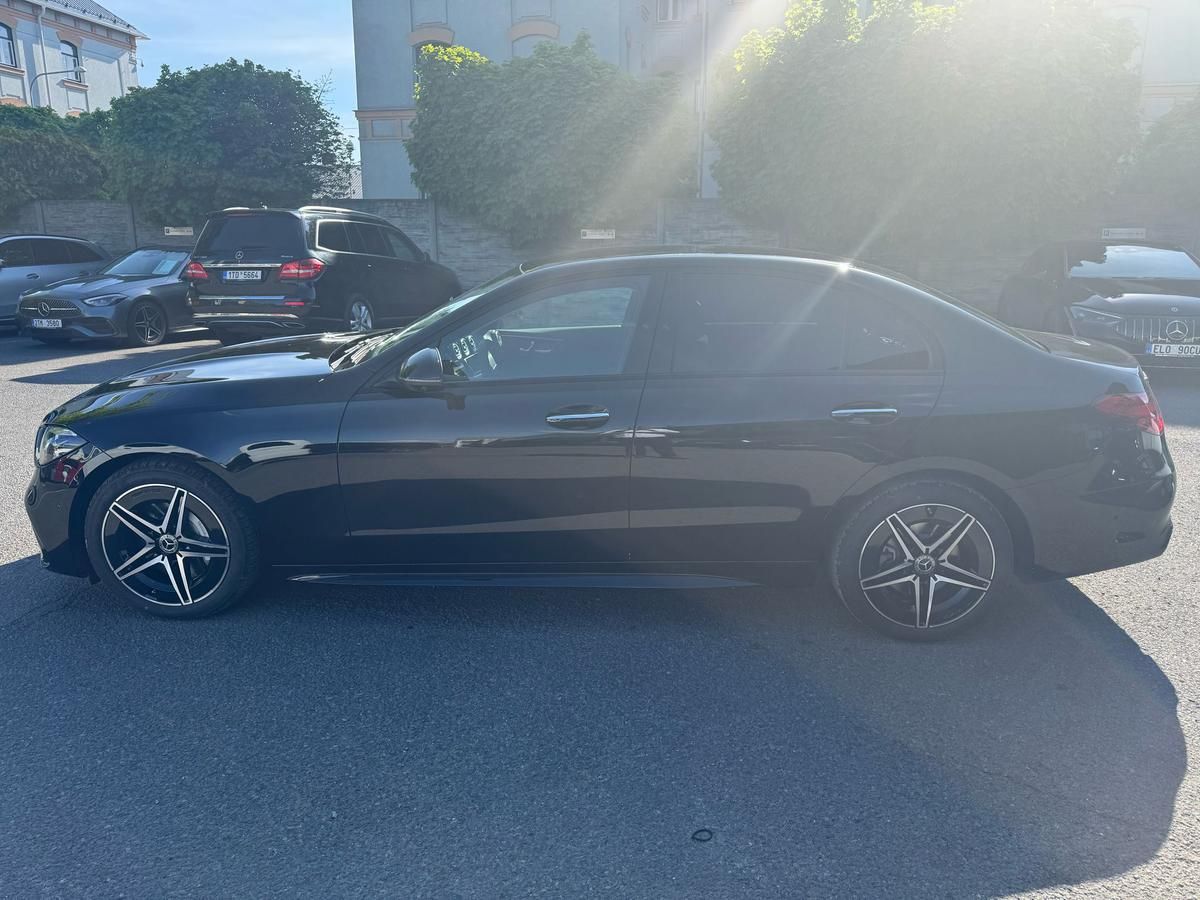 Mercedes-Benz Třídy C, C 220 d 4MATIC - fotka 4