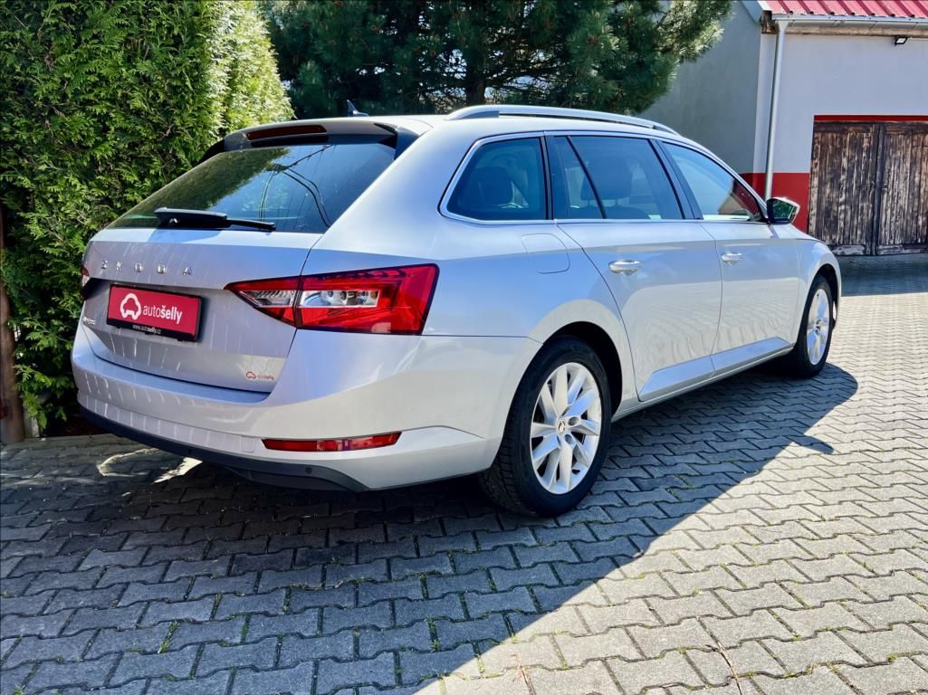 Škoda Superb, 2,0 TDI DSG VIRTUAL ACC ZÁRUKA - fotka 5