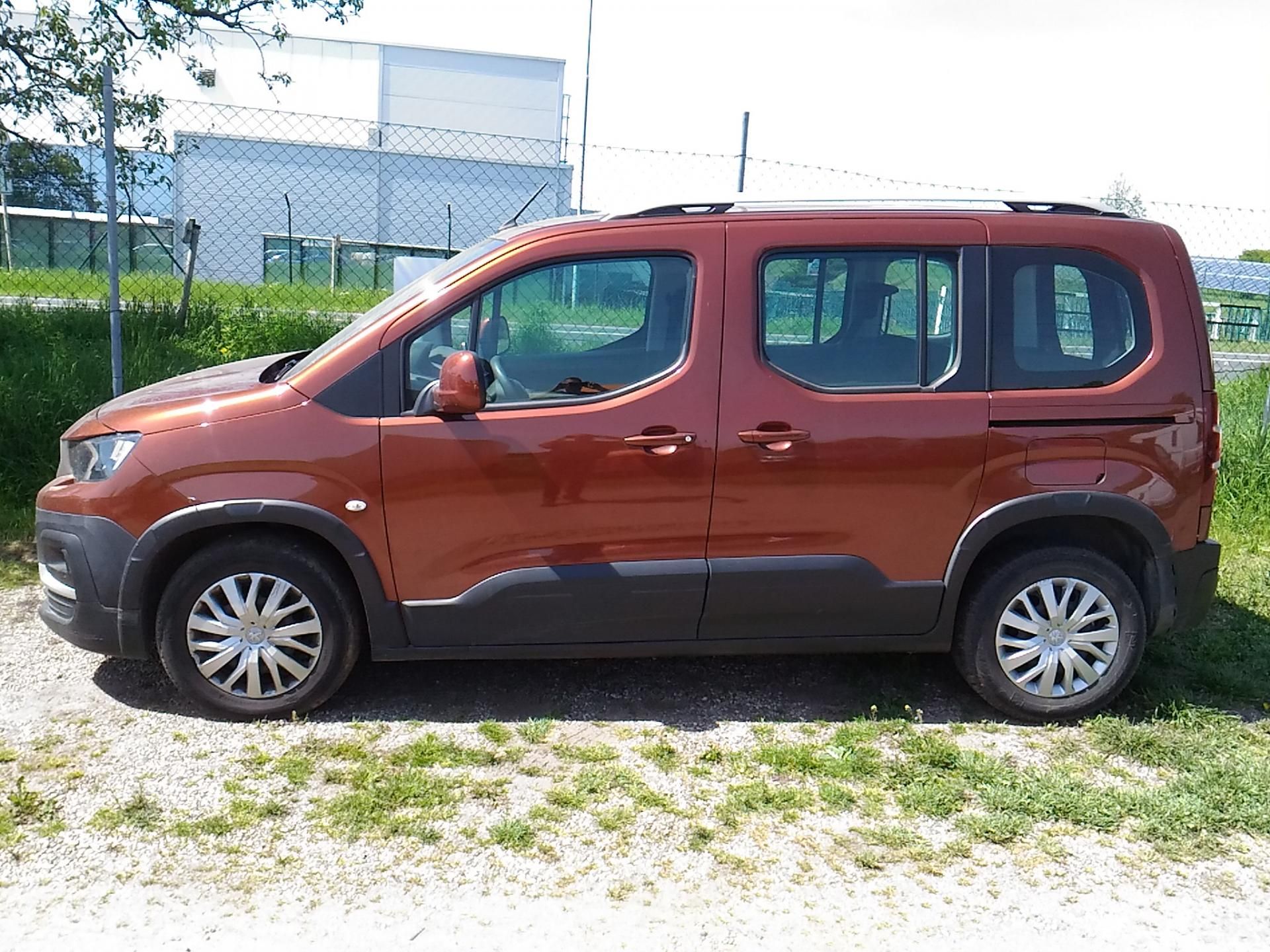 Peugeot Rifter, 1,5HDI,75KW,KLIMA,TAŽNÝ,SER.ČR - fotka 3