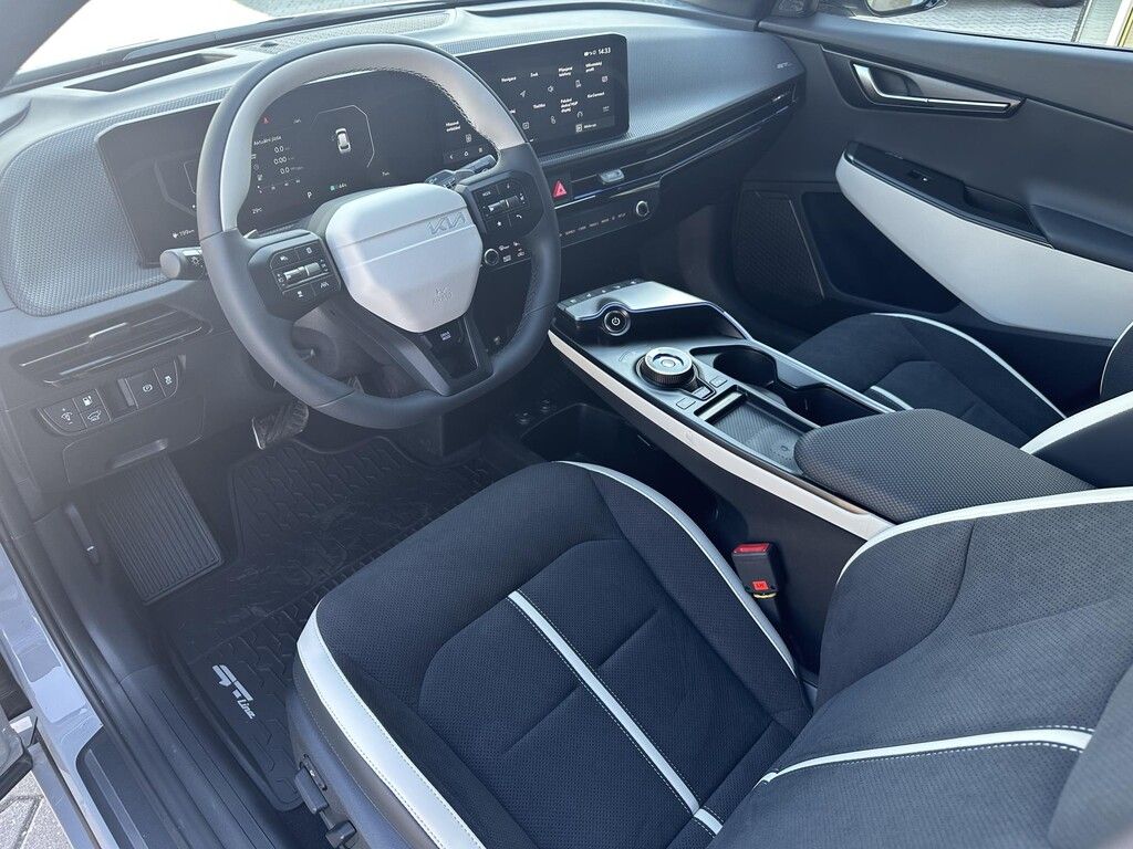 Kia EV6, GT LINE 84 kWh + HEAT+TECH+MER - fotka 4
