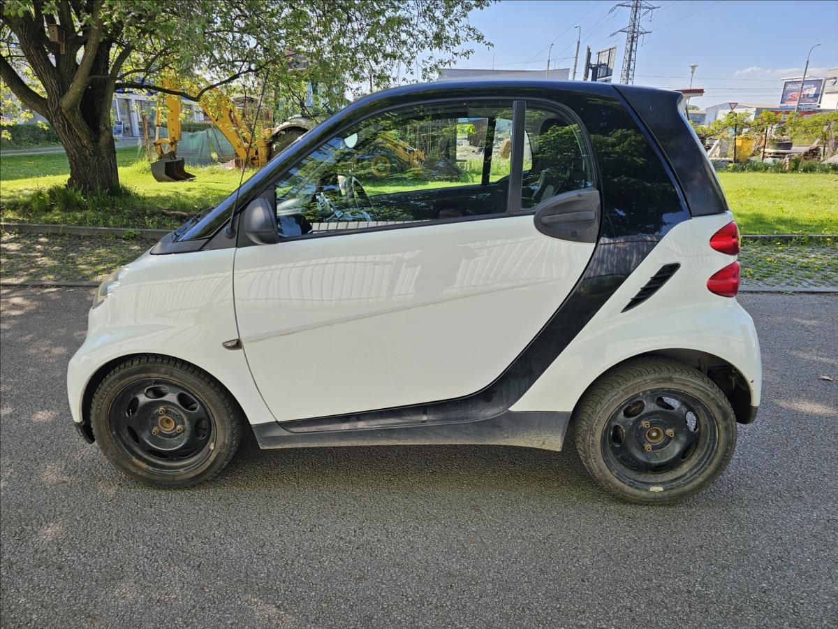 Smart Fortwo, 1,0 45kW micro hybrid drive pu - fotka 3