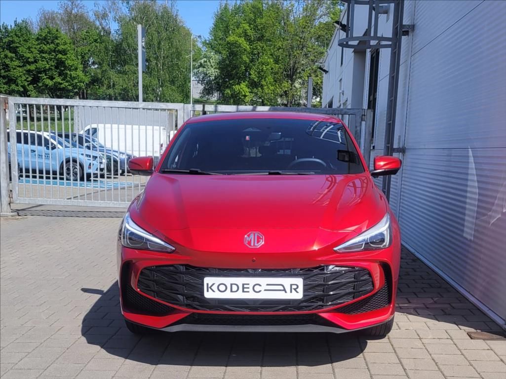 MG MG3, 1,5 Hybrid+ 195k AT 4x2 100kW+ - fotka 2