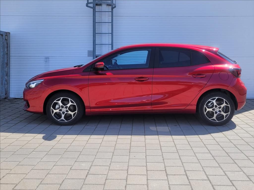 MG MG3, 1,5 Hybrid+ 195k AT 4x2 100kW+ - fotka 6