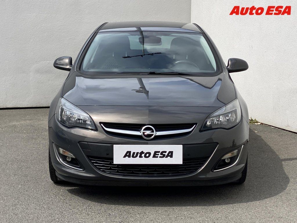 Opel Astra, 1.4 T,Active - fotka 2