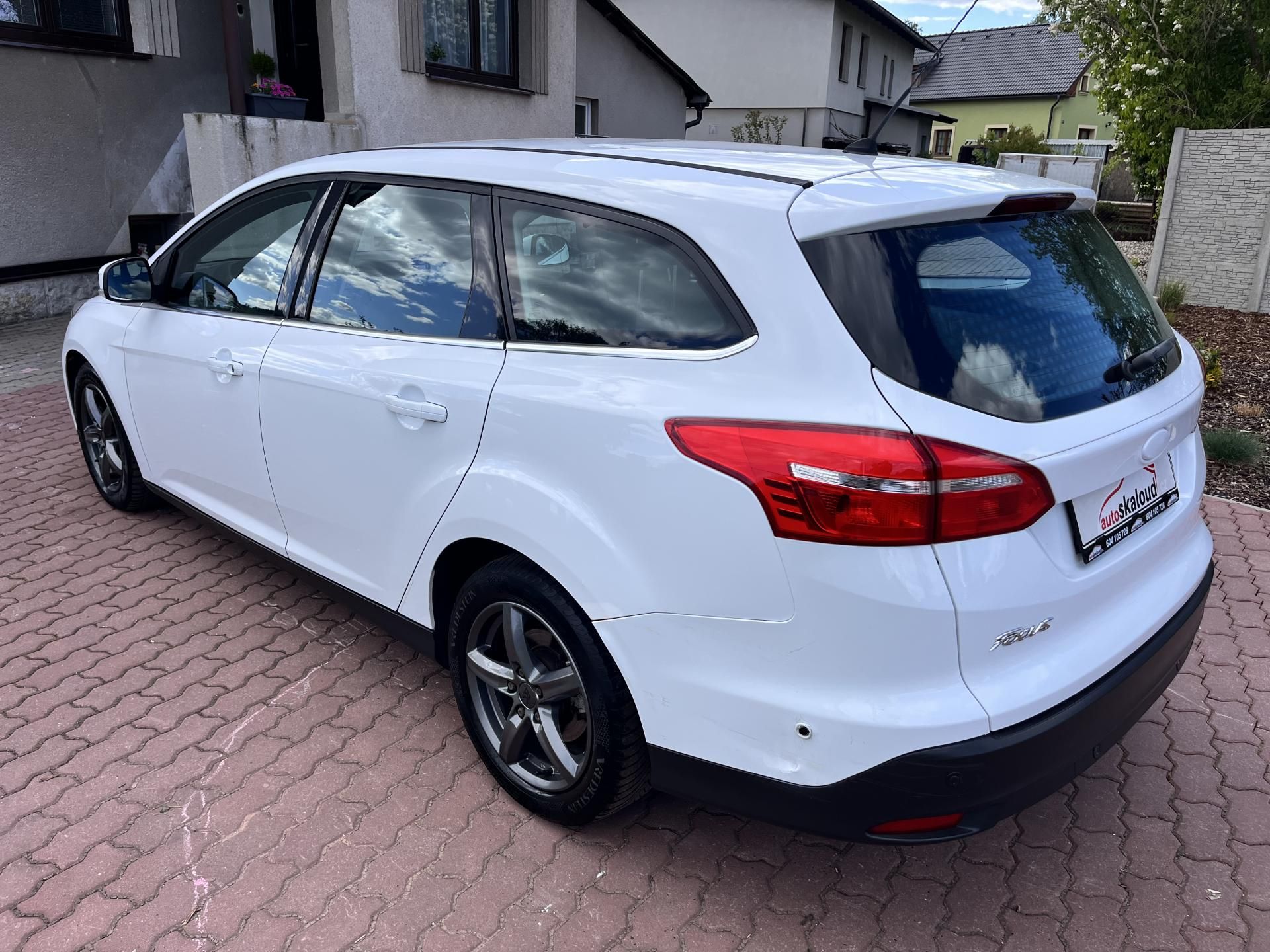 Ford Focus, 2.0TDCI 110KW,TITANIUM,XENON - fotka 5