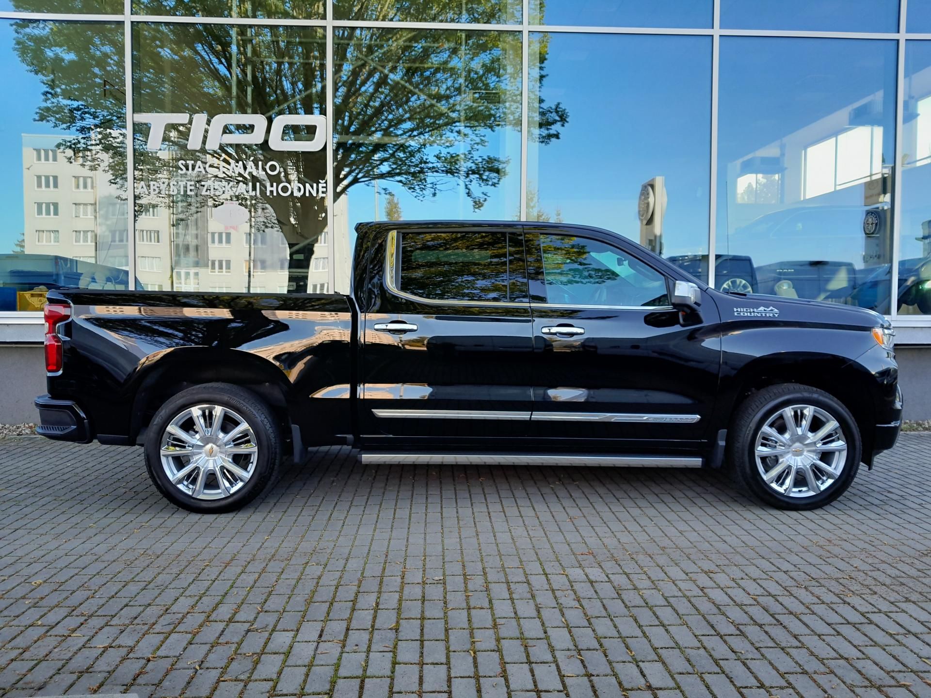 Chevrolet Silverado, 6,2 V8 LPG  High Country - fotka 5