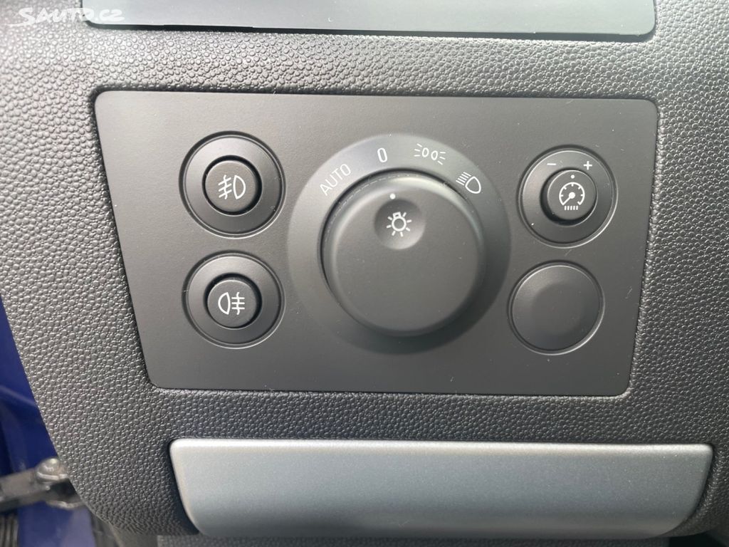 Opel Zafira, 1,8 88kW, 7 MÍST, SERVISKA