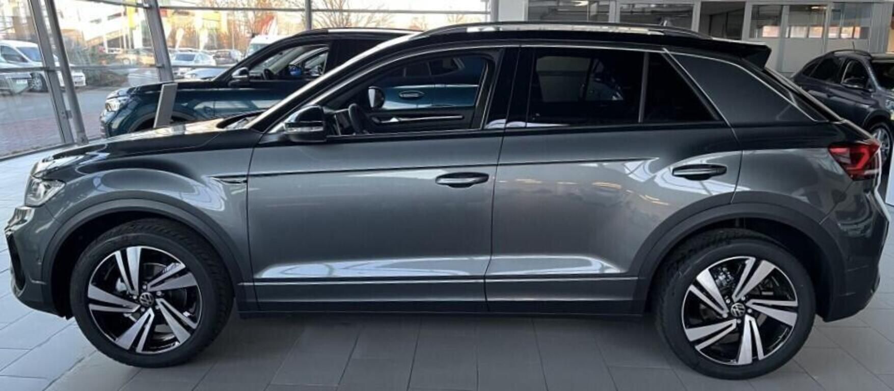 Volkswagen T-Roc, R-Line People 1,5 TSI 110 kW - fotka 2