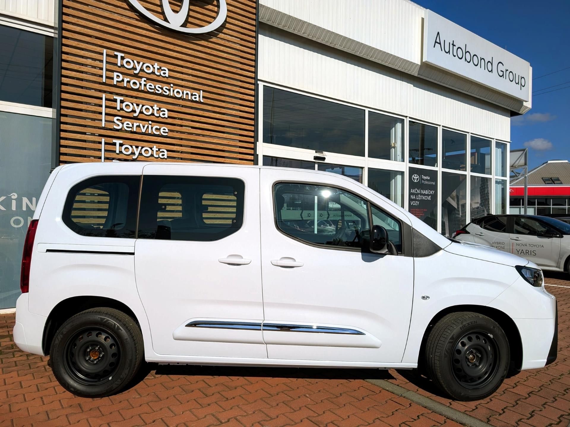 Toyota Proace City Verso, 1,5 DIESEL 100k 4x2 6MT BUSINE - fotka 3