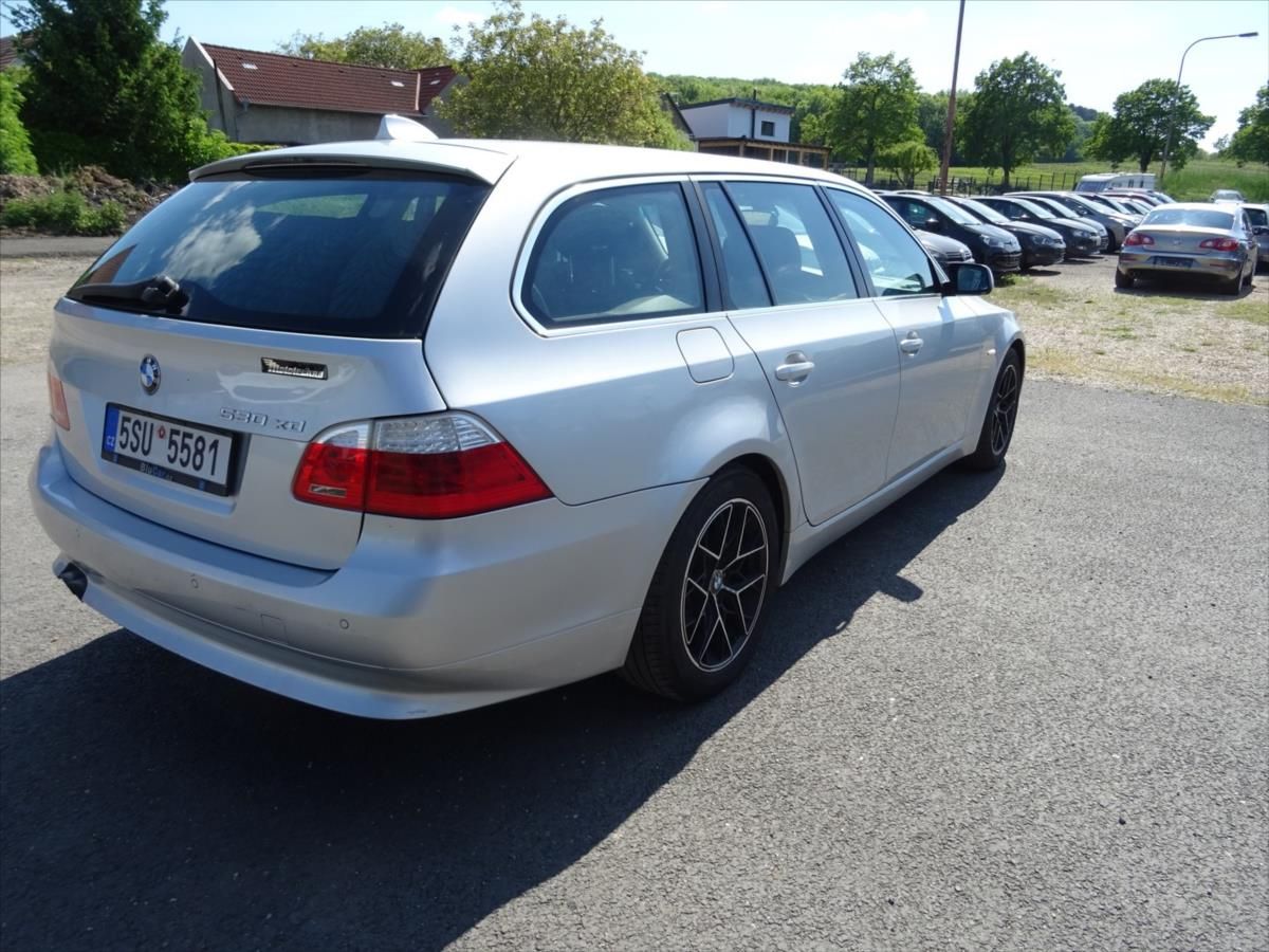 BMW Řada 5, 3,0 - fotka 4