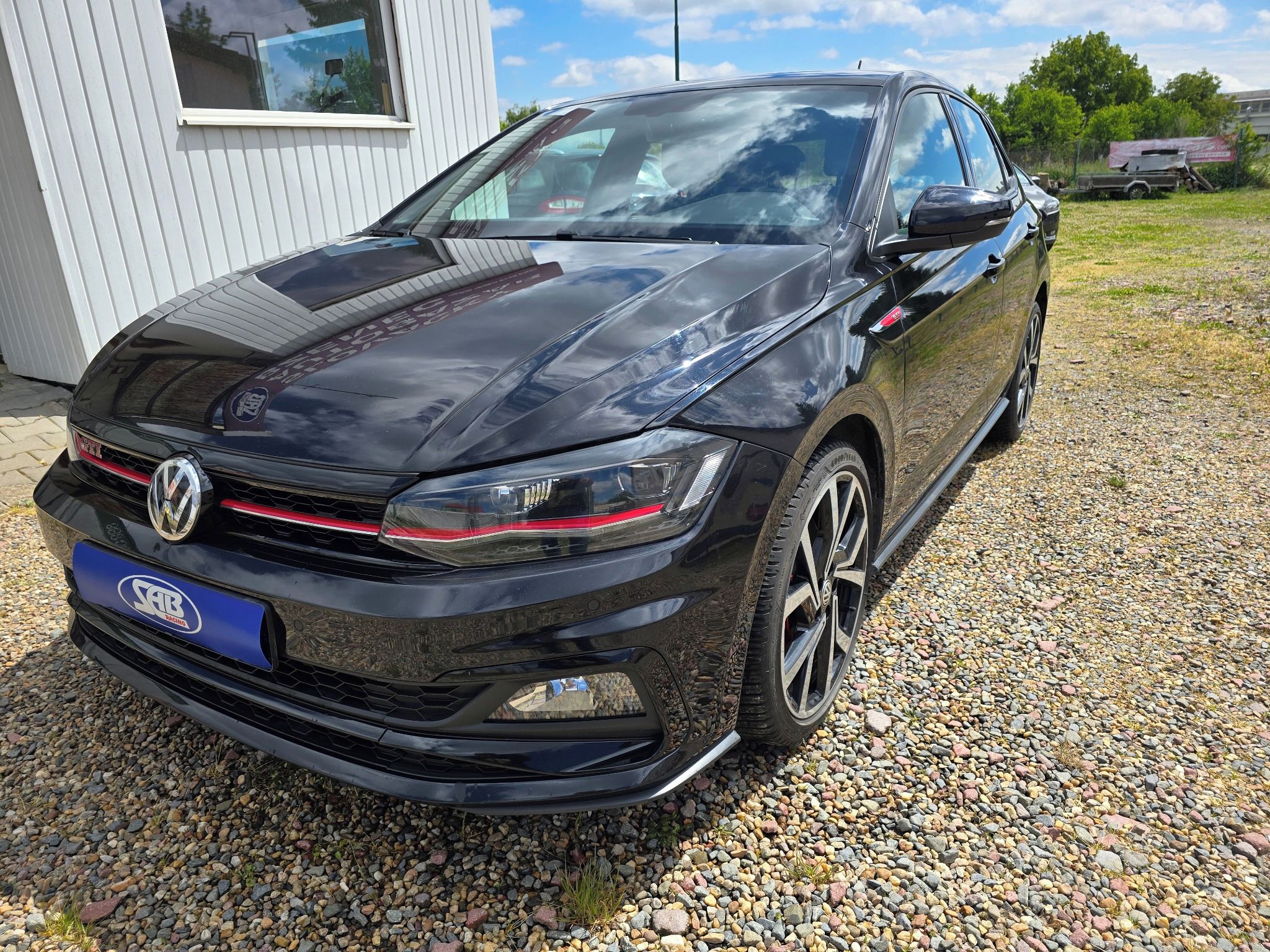 Volkswagen Polo, GTI 2.0 TSI DSG 147kW 18" - fotka 2