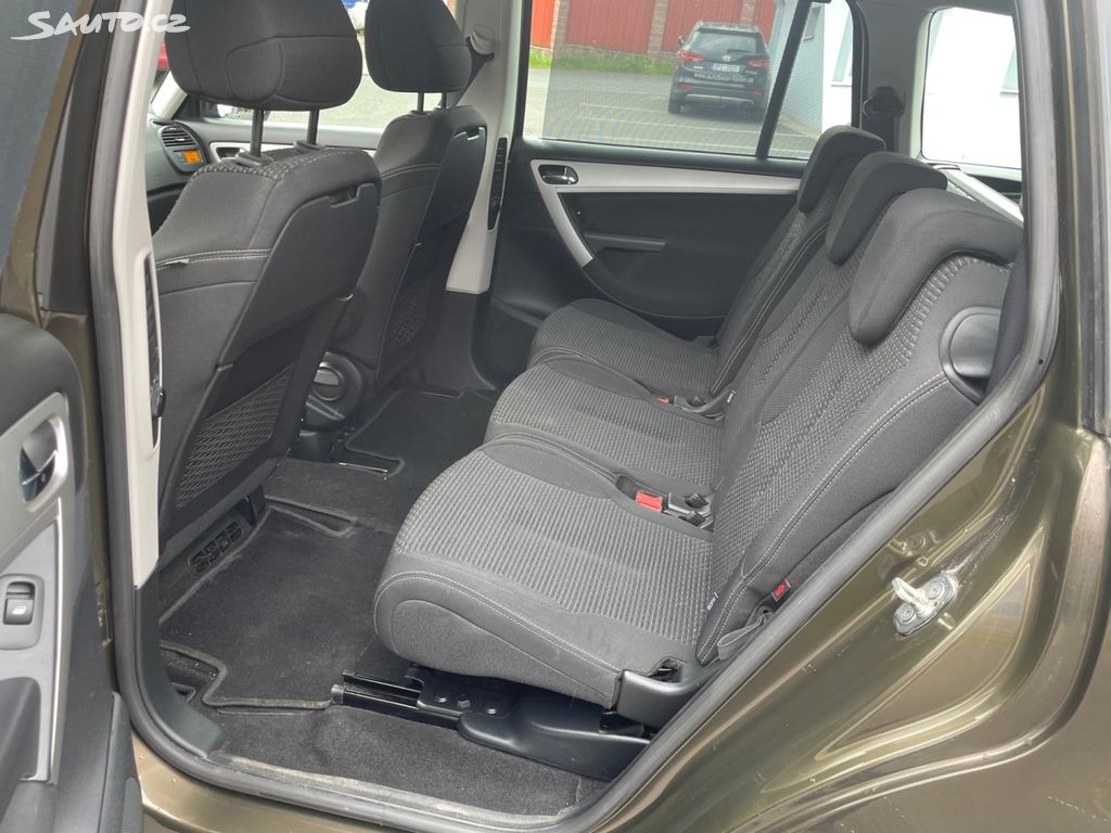 Citroën C4 Picasso, 1,6 88 kW, 7MÍST, SERVISKA