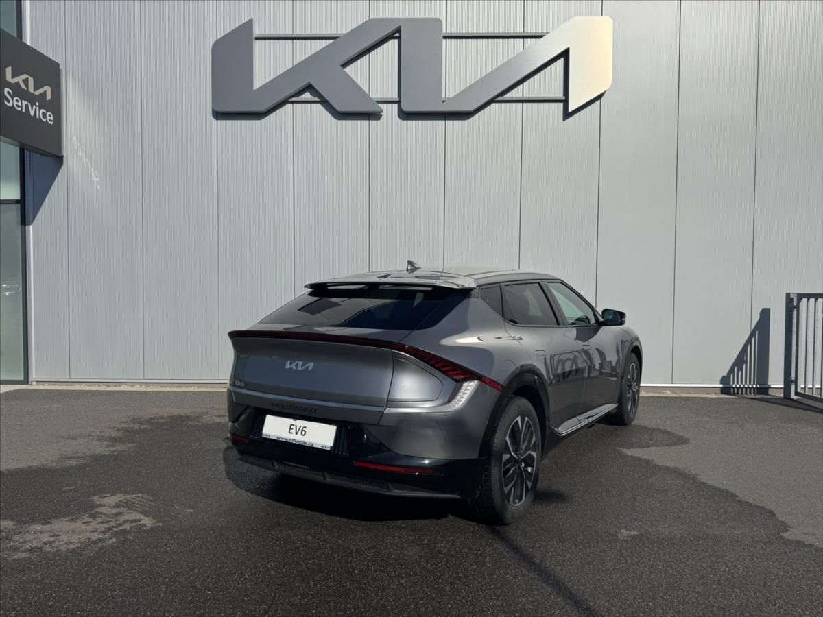 Kia EV6, 77kWh Earth Pro 4x2 - fotka 5