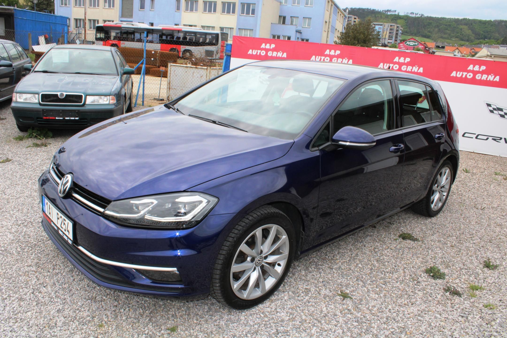 Volkswagen Golf, 1,0TSI LED KLIMA TEMPOMAT ALU - fotka 3