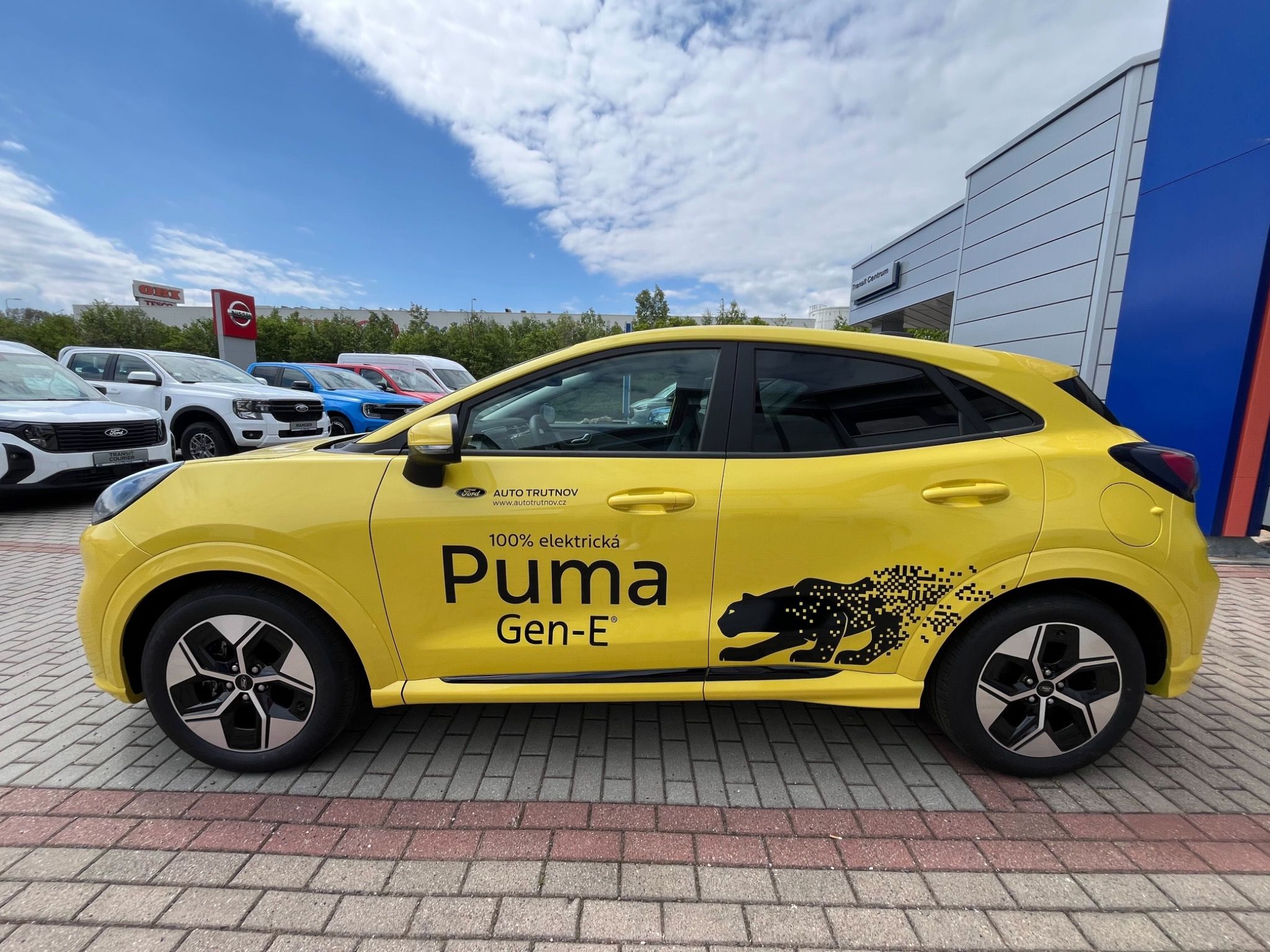 Ford Puma, BEV 123 kW 43 kWh ST-Line - fotka 2