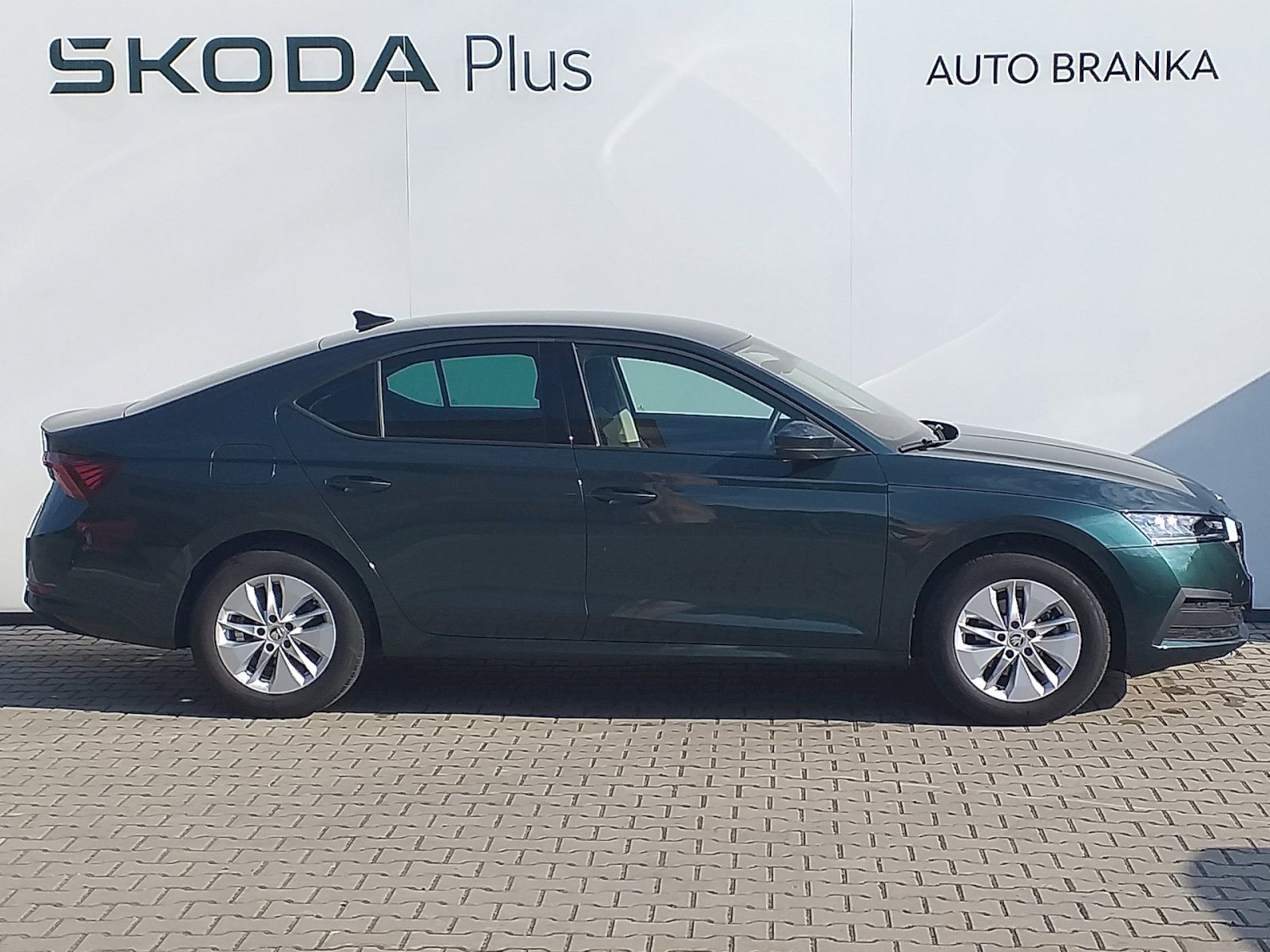 Škoda Octavia, 1,5 TSI 110 kW Ambition PLUS - fotka 6