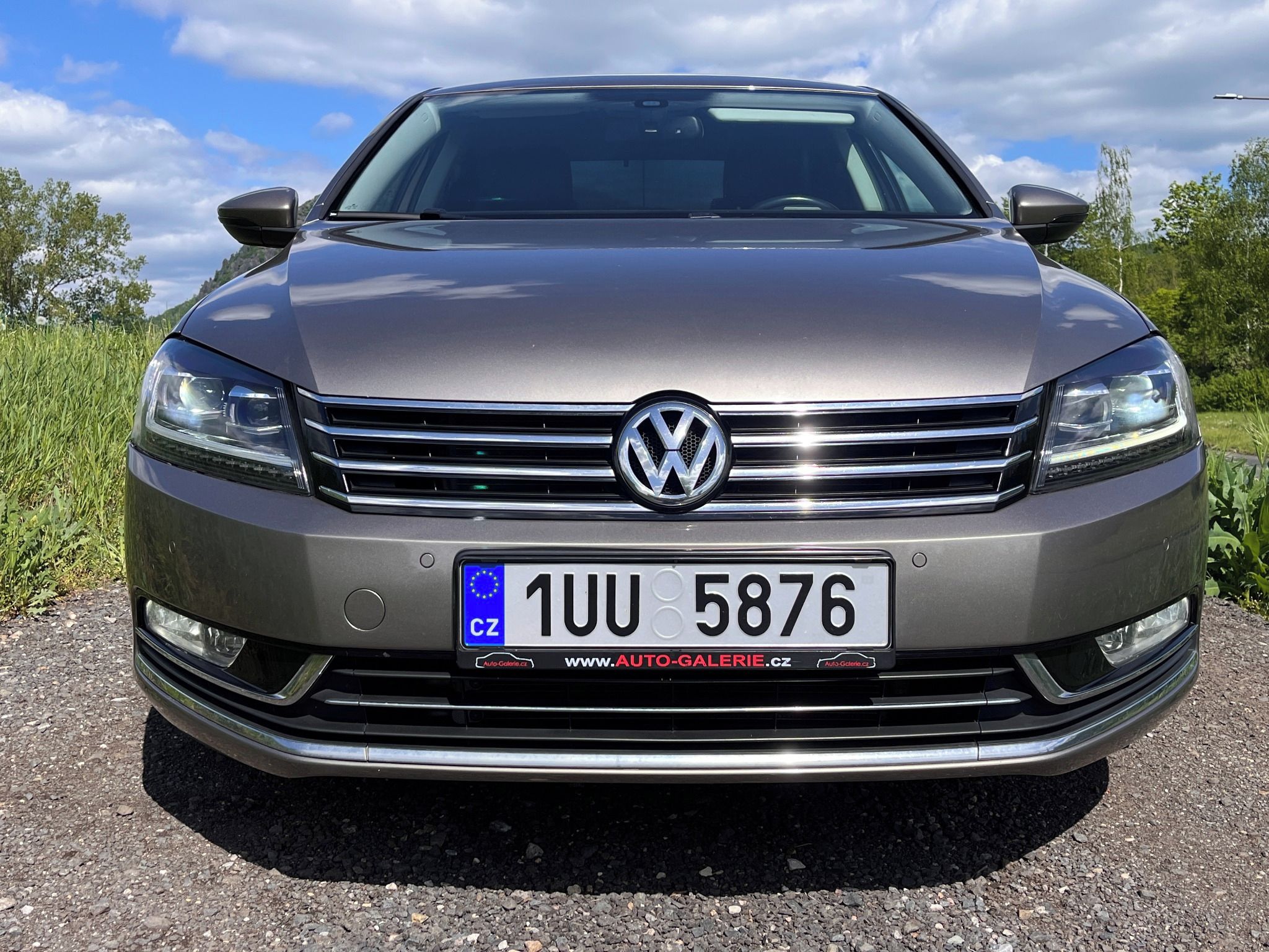 Volkswagen Passat, 3.6 V6, TOP TECHNICKÝ STAV - fotka 2