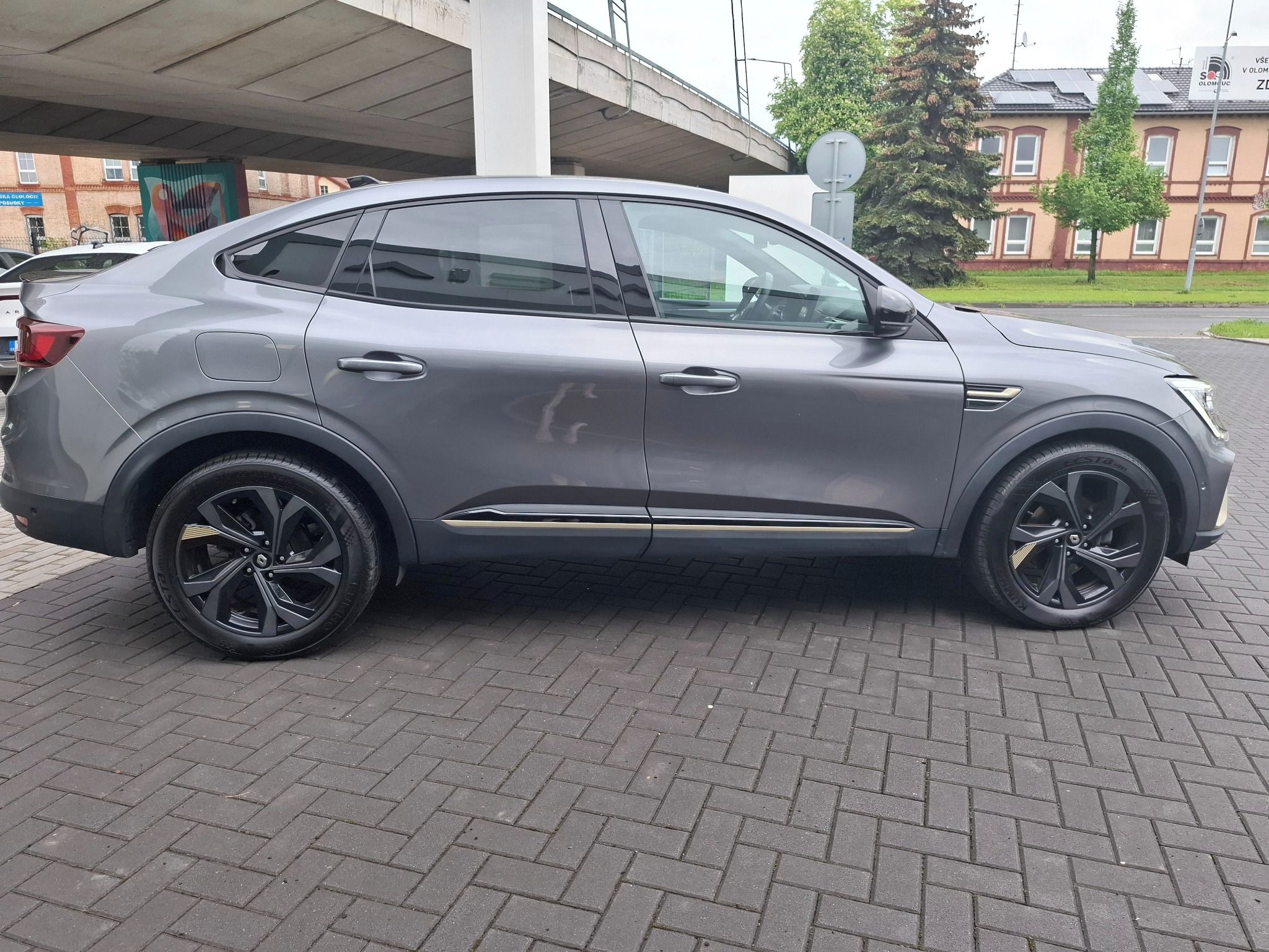 Renault Arkana, E-Tech engineered full hybrid - fotka 3