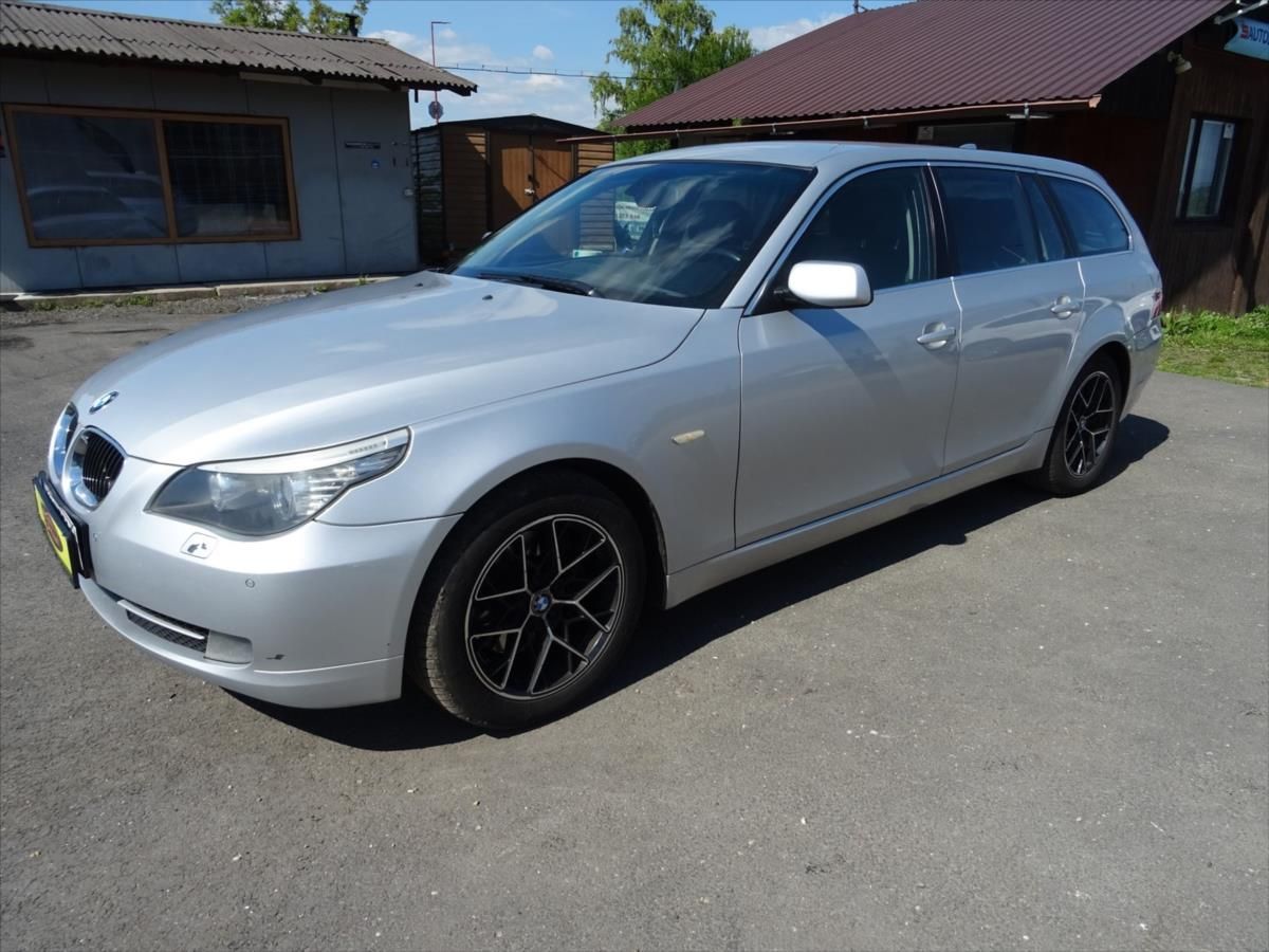BMW Řada 5, 3,0 - fotka 5