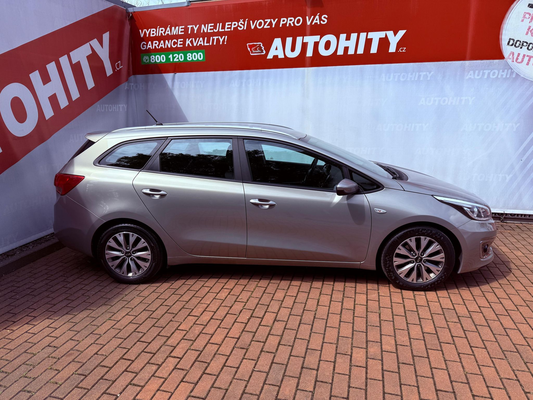 Kia Cee´d, 1.6 CRDi Comfort+, ČR, 1.Maj - fotka 6