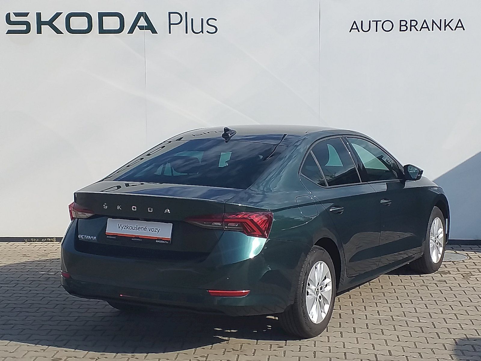 Škoda Octavia, 1,5 TSI 110 kW Ambition PLUS - fotka 2