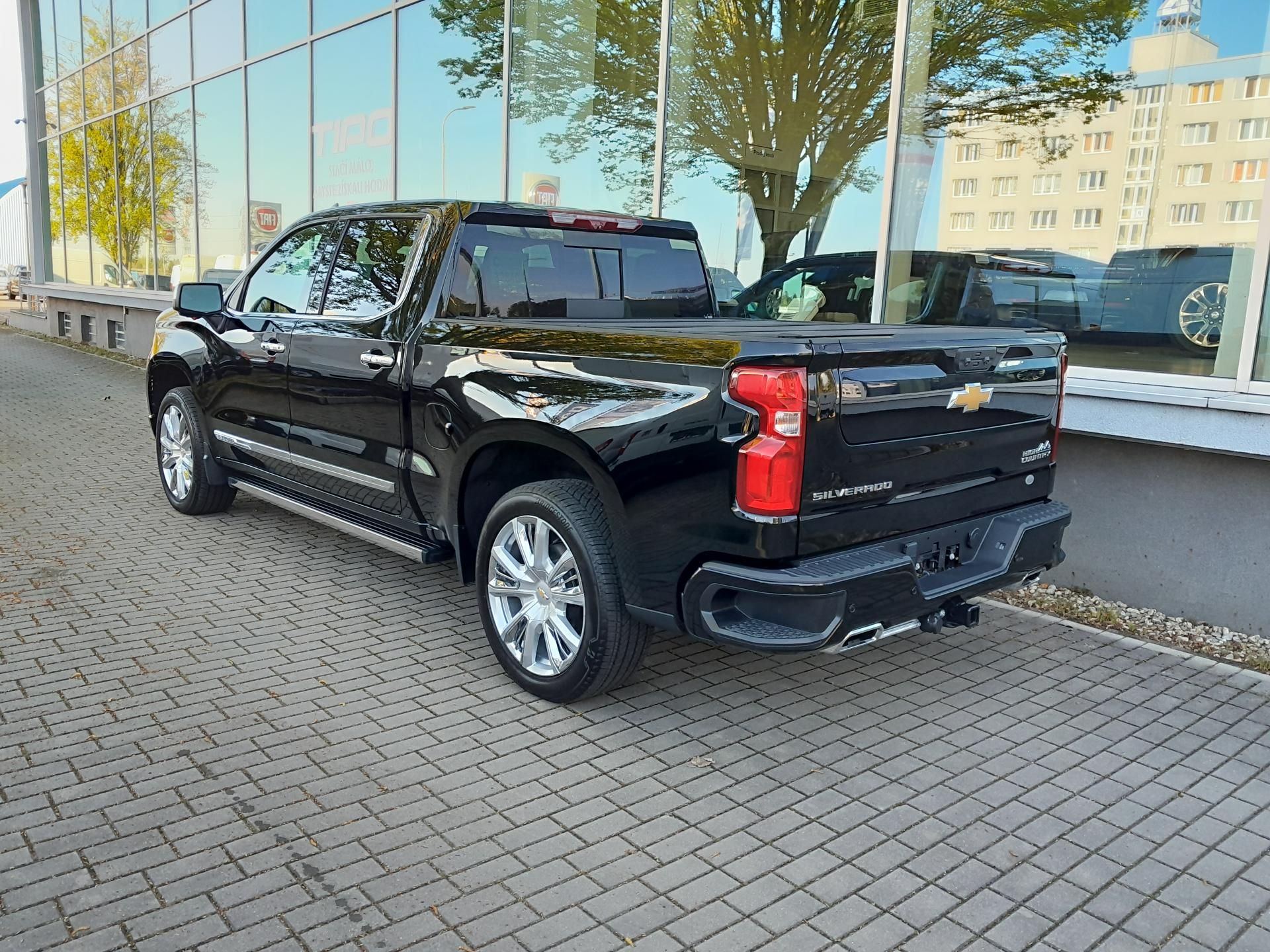Chevrolet Silverado, 6,2 V8 LPG  High Country - fotka 4