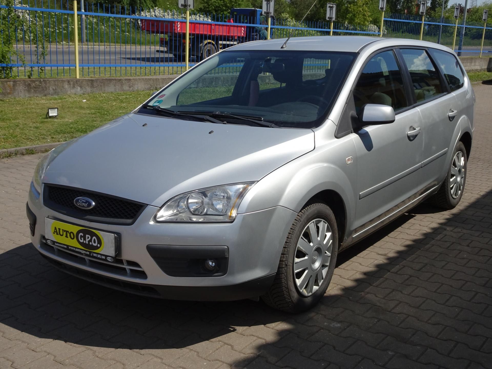 Ford Focus, 1.6i 16V Combi - fotka 3