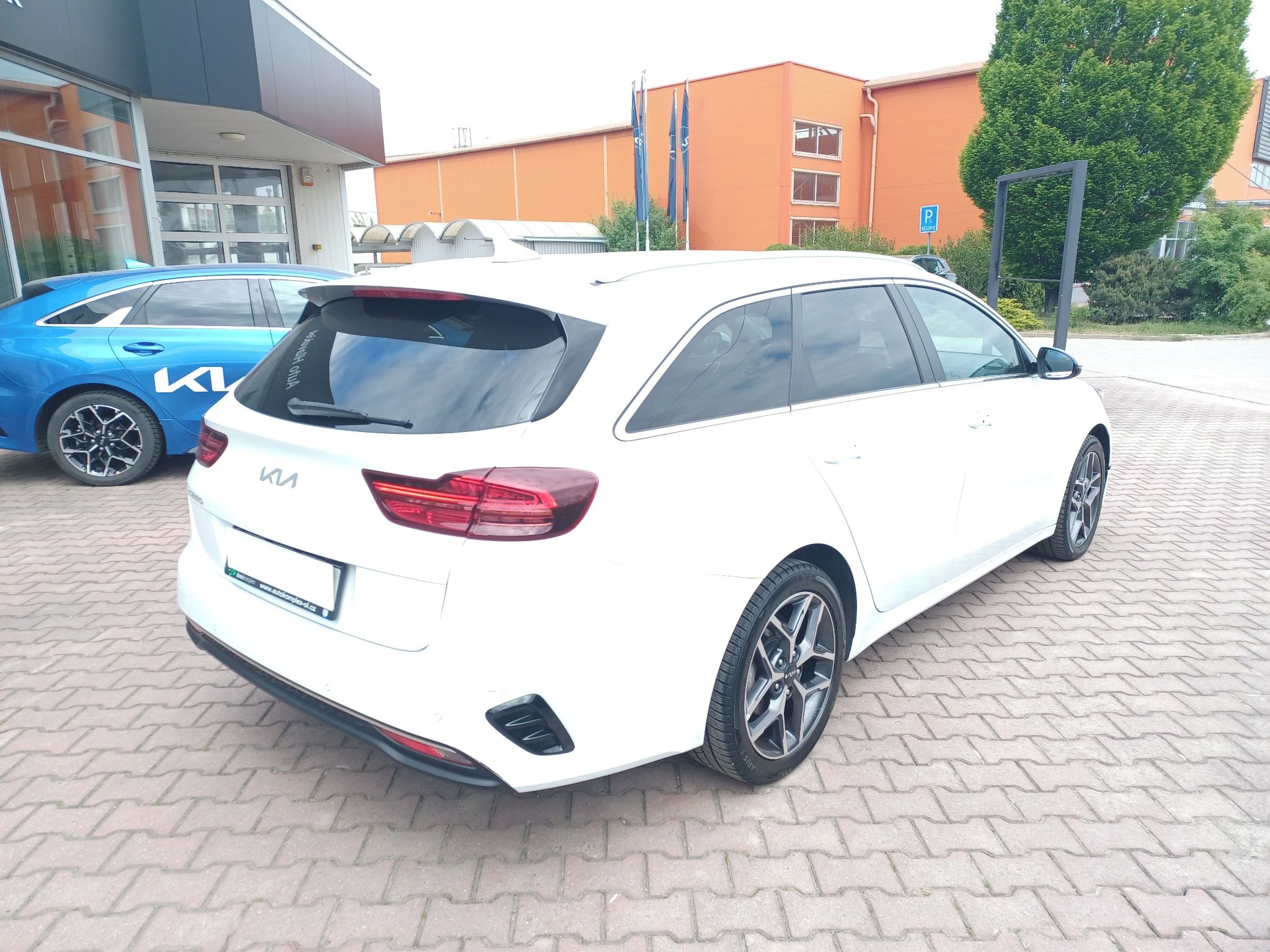 Kia Cee´d SW, 1.5 T-GDi 118 kW TOP záruka - fotka 4