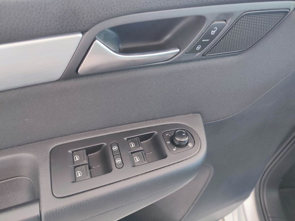 Volkswagen Sharan, 2.0TDI 110 kW 4X4 MAN. DPH - fotka 6