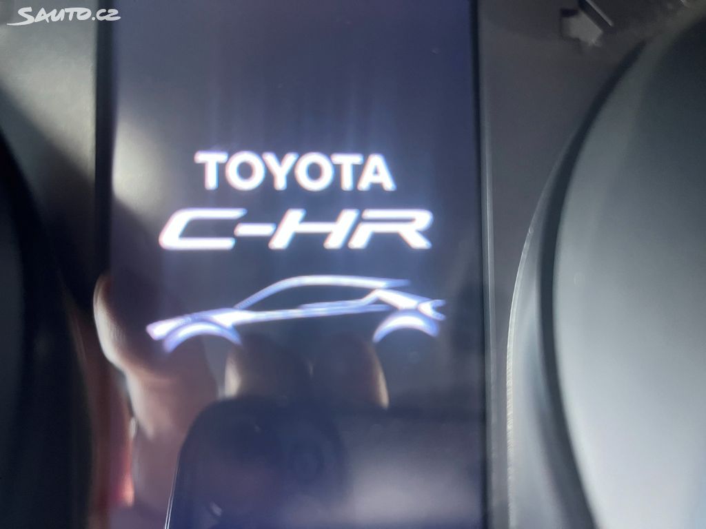 Toyota C-HR, fotka 13