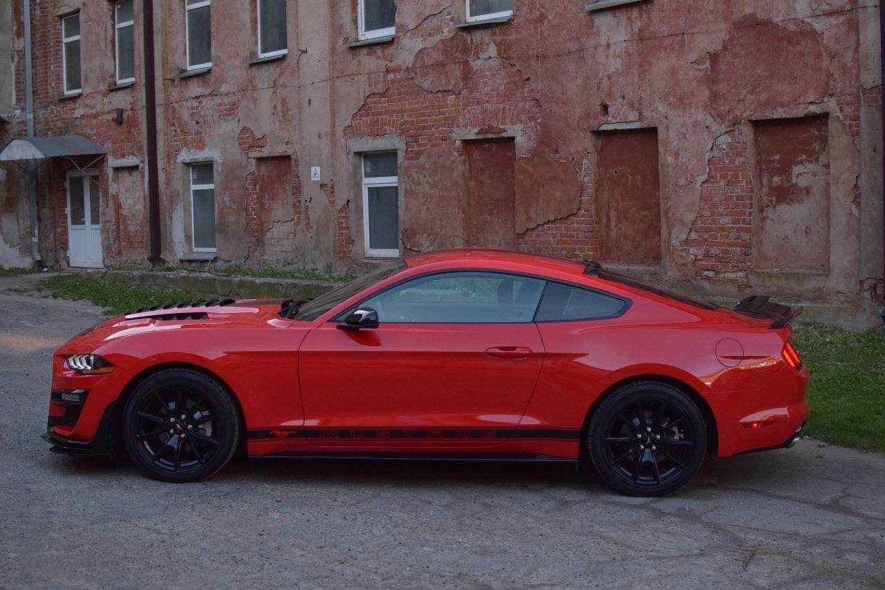 Ford Mustang, 3.7L Manual GT500 Optika - fotka 3