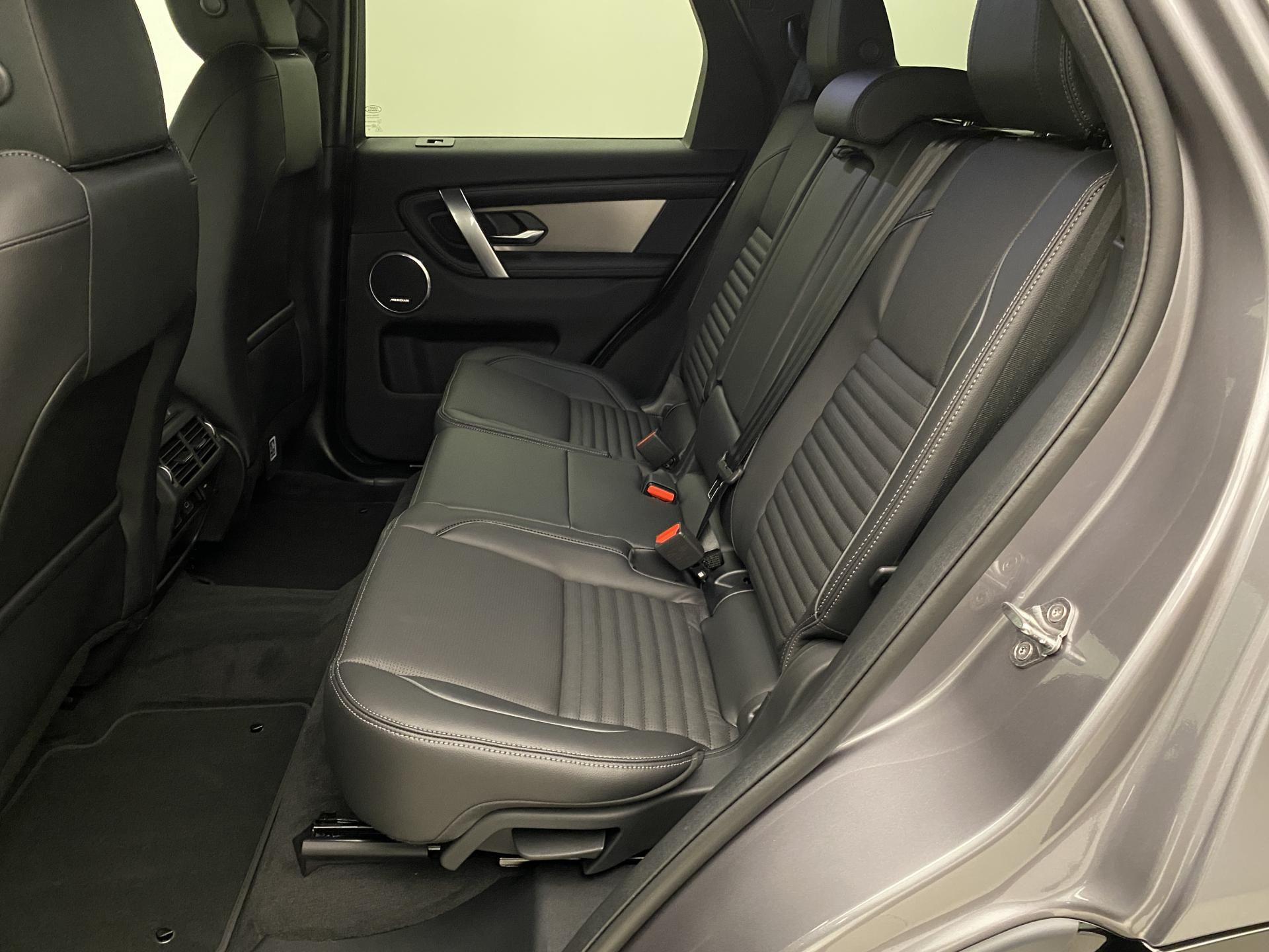 Land Rover Discovery Sport, D200 DYNAMIC SE AWD AUT - fotka 6